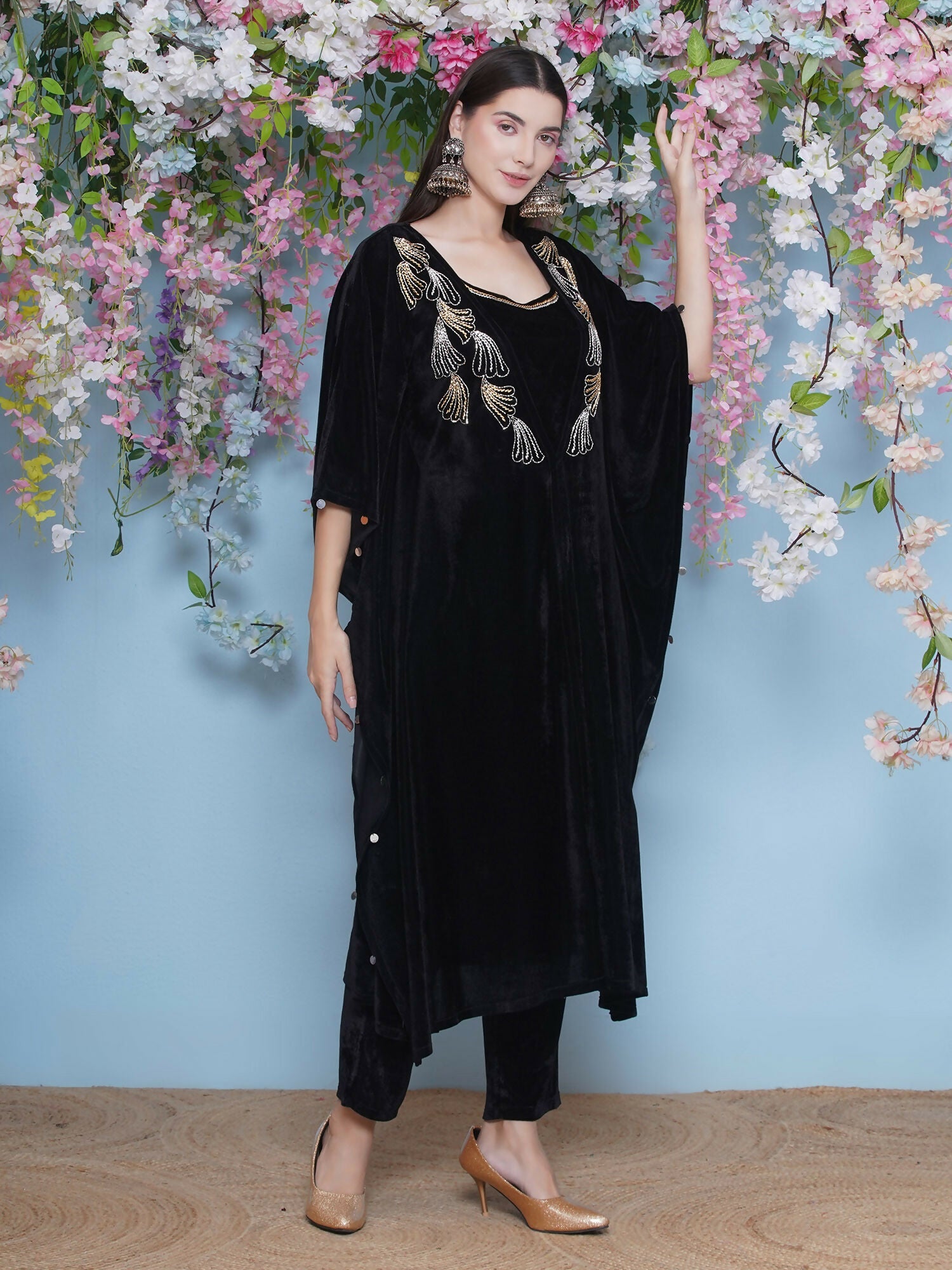 Joban Fashion Black Hand Embellished Kaftaan with ineer and Pant