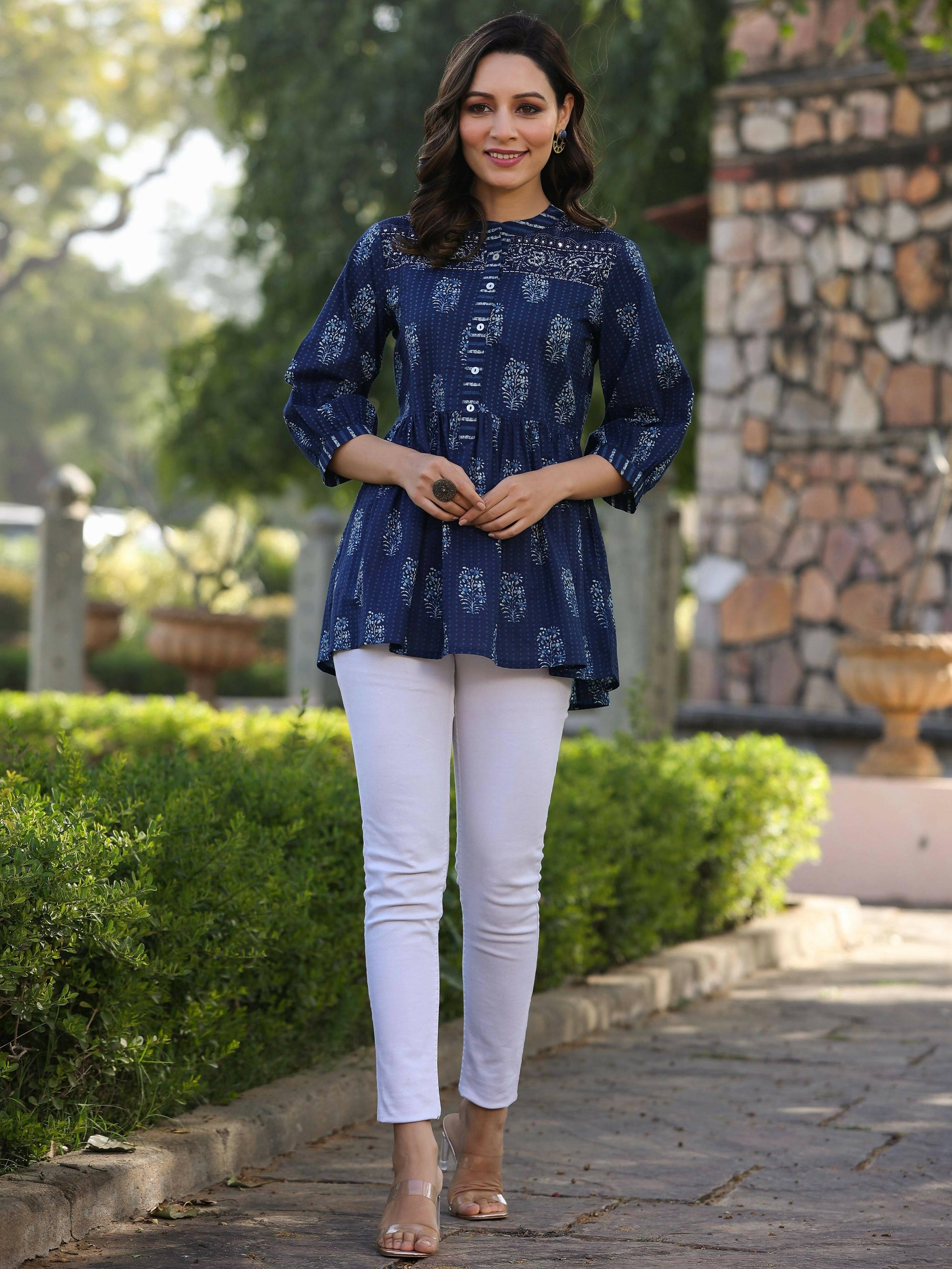 Juniper Women's Indigo Printed Peplum Tunic