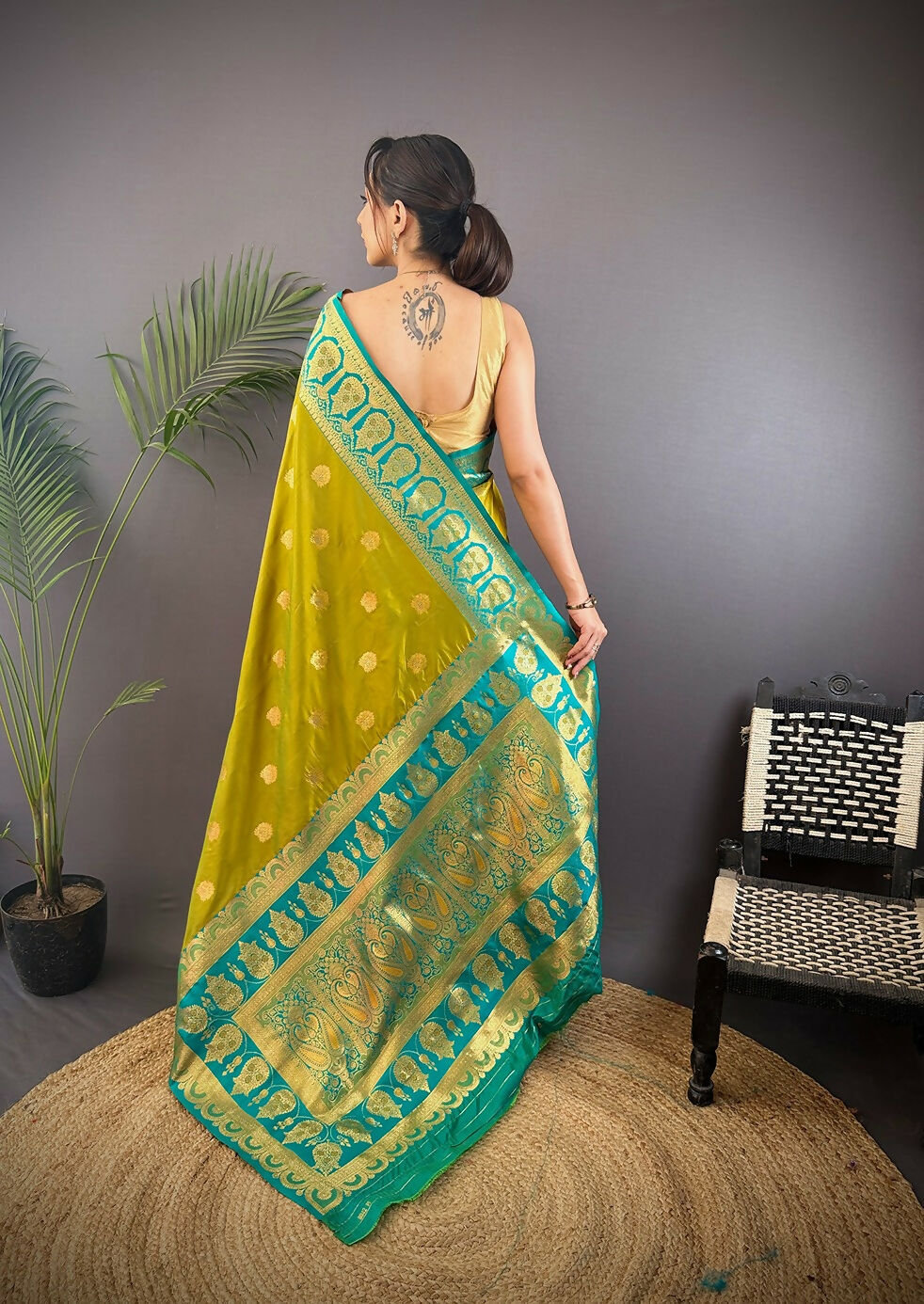 Joban Fashion Teal Butti Banarasi Silk Sarees | Swadesiicart