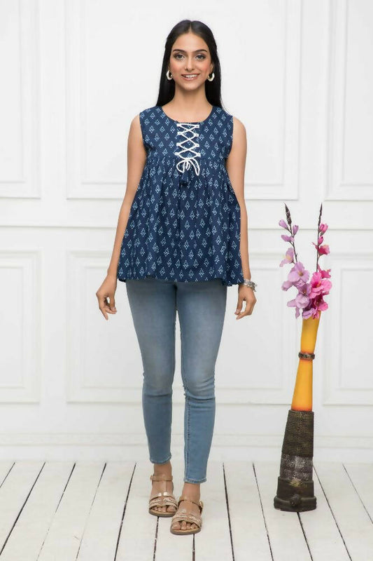 Myshka Women Blue Solid Round Neck Regular Sleeves Pure Cotton Top