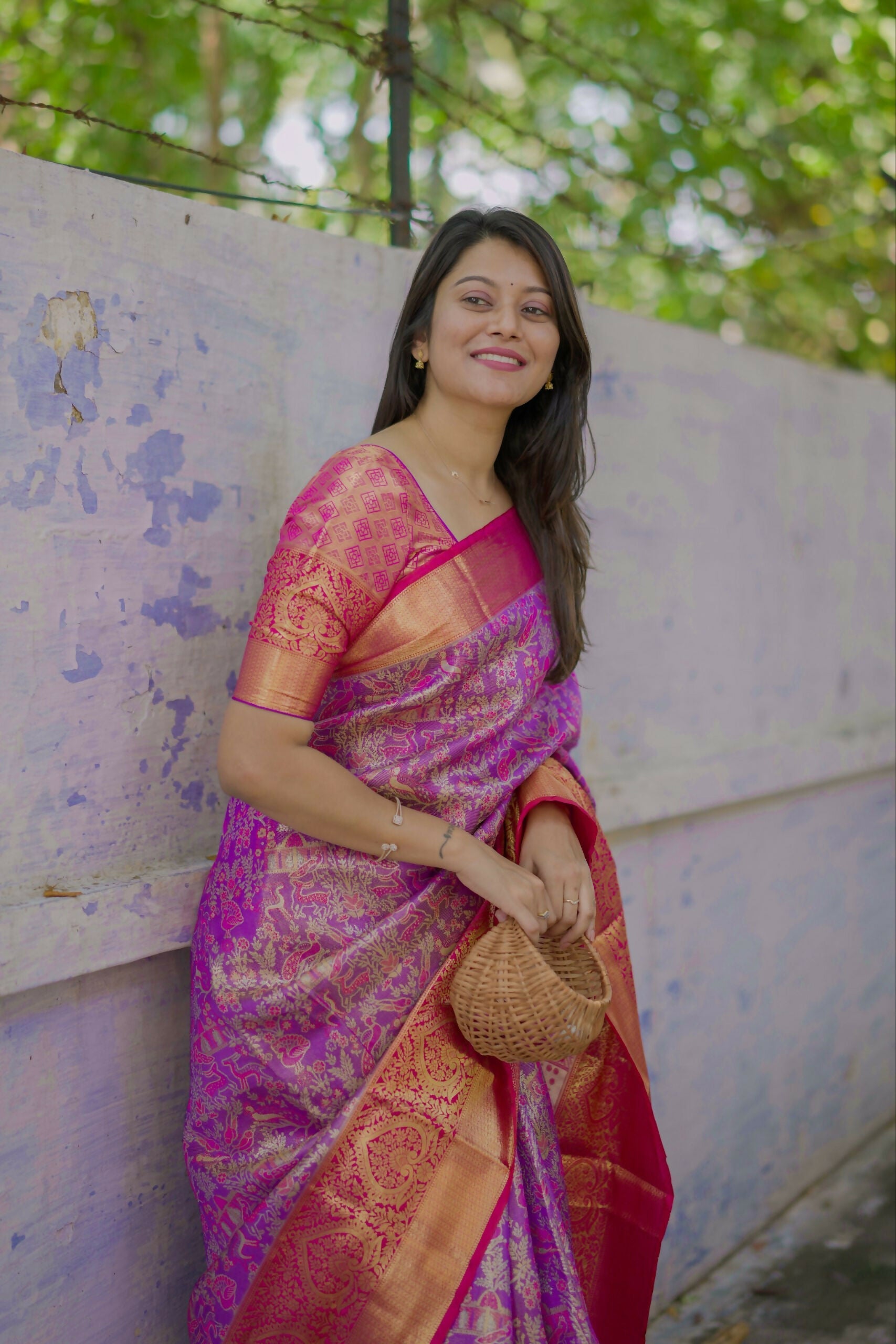 Prime Volt Royal Bridal Kanjivaram Silk Saree with Zari Weaving & Contrast Pink Pallu-Purple