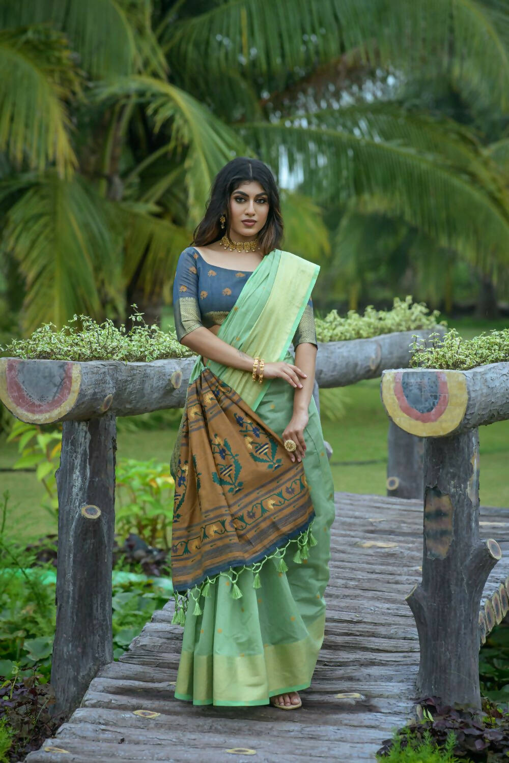 Vishnu Weaves Women's Sea Green Cotton Silk Zari Woven Grab2Buy with Blouse 