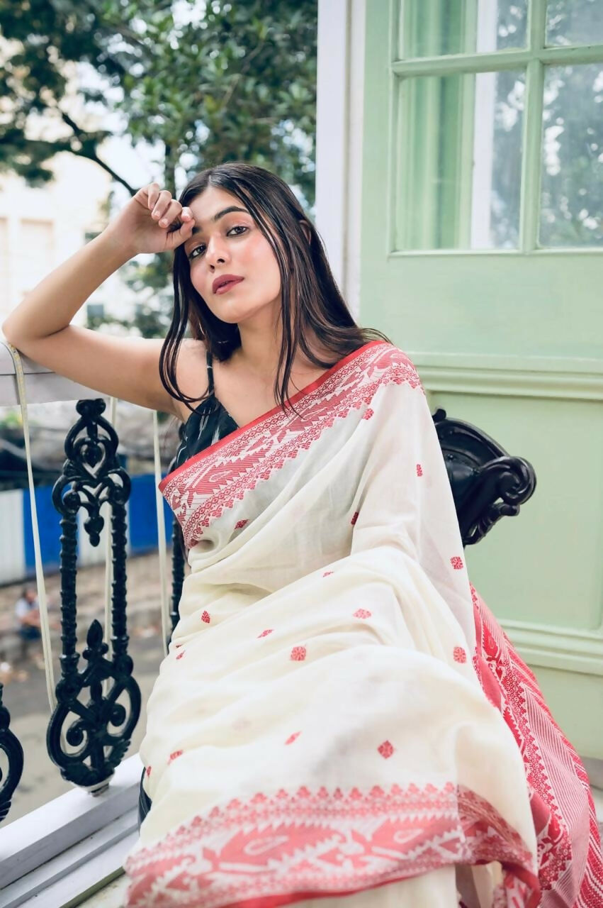 Exclusive Collection White Red Most Trending Beautiful Pure Cotton Handloom Grab2Buy 