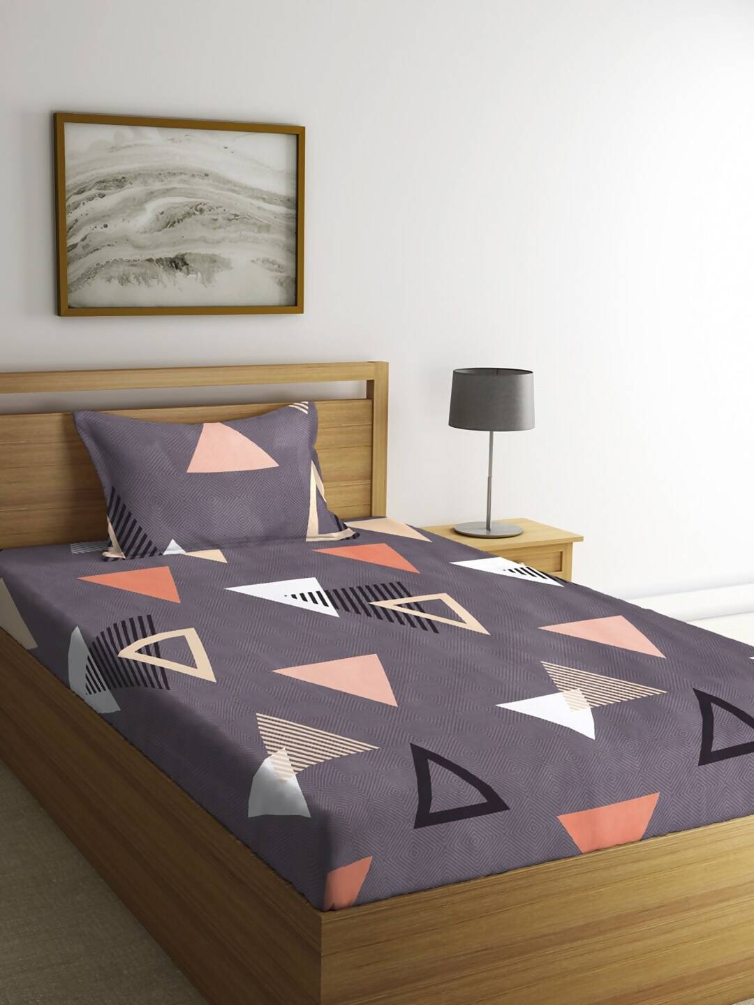 KLOTTHE Purple Geometric 210 TC Cotton Bedsheet with Pillow Covers 