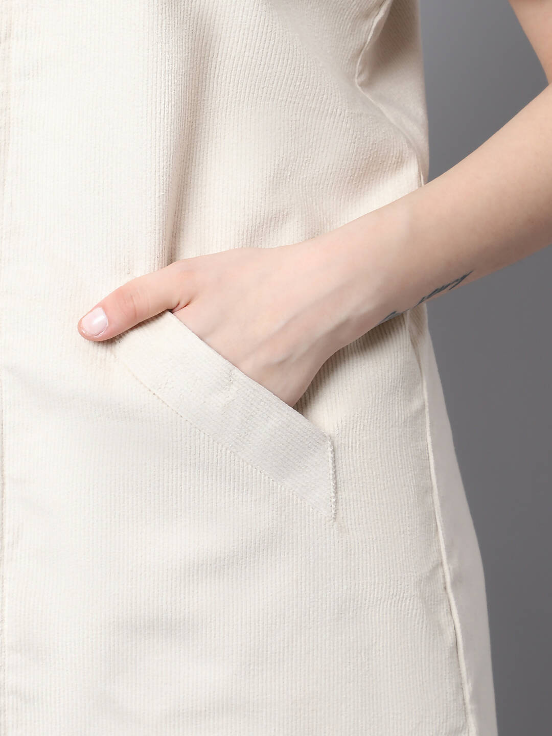 Even Apparels White Polywool Open Front Corduroy Women's Long Coat 