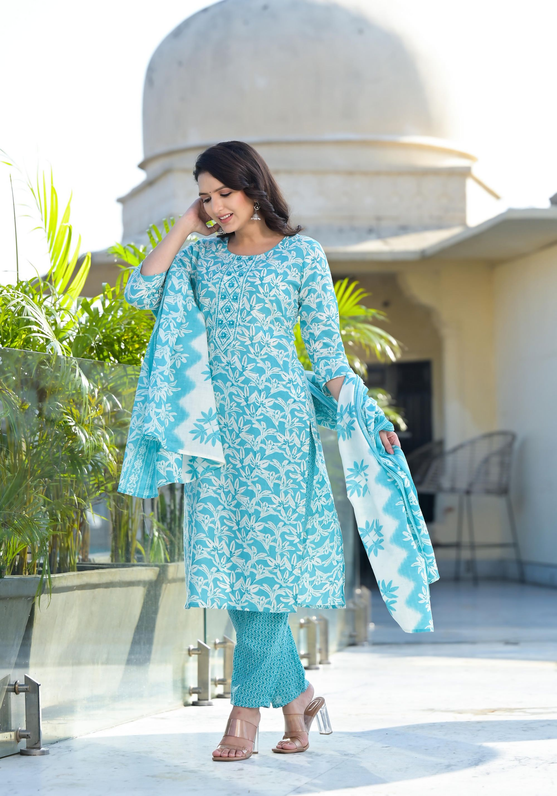 Juniper Women's Sky Blue Floral Printed Cotton Kurta Set With Thread & Mirror Work