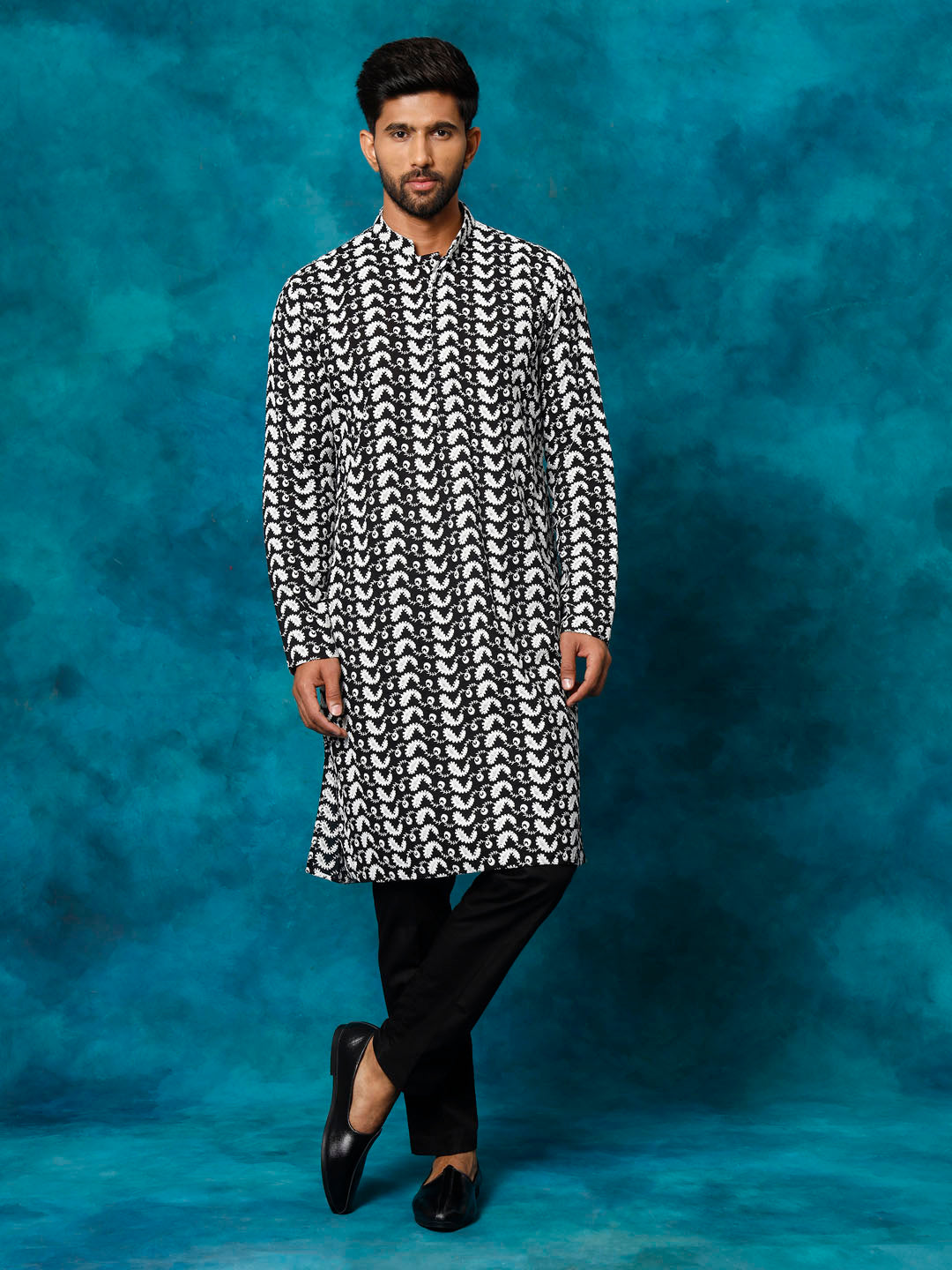 Vastramay Men's Black Cotton Kurta Pyjama Set - Grab2buy