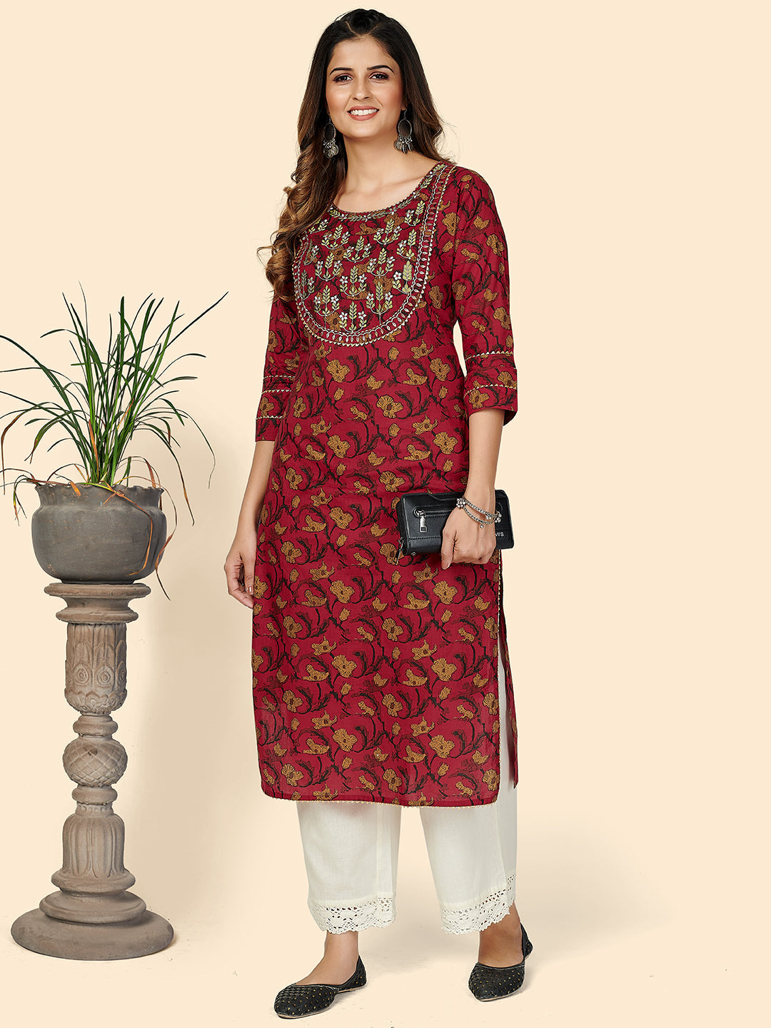 NOZ2TOZ Women's Printed & Embroidered Straight Cotton Red Stitched Kurta 