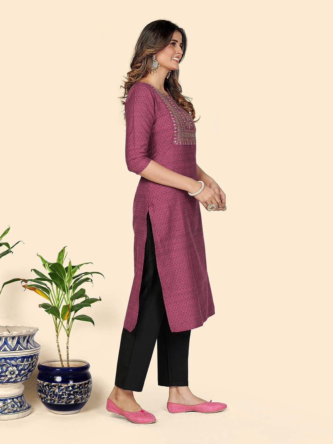 NOZ2TOZ Women's Purple cotton Kurta with Pants & Dupatta (3 Pc Set) 