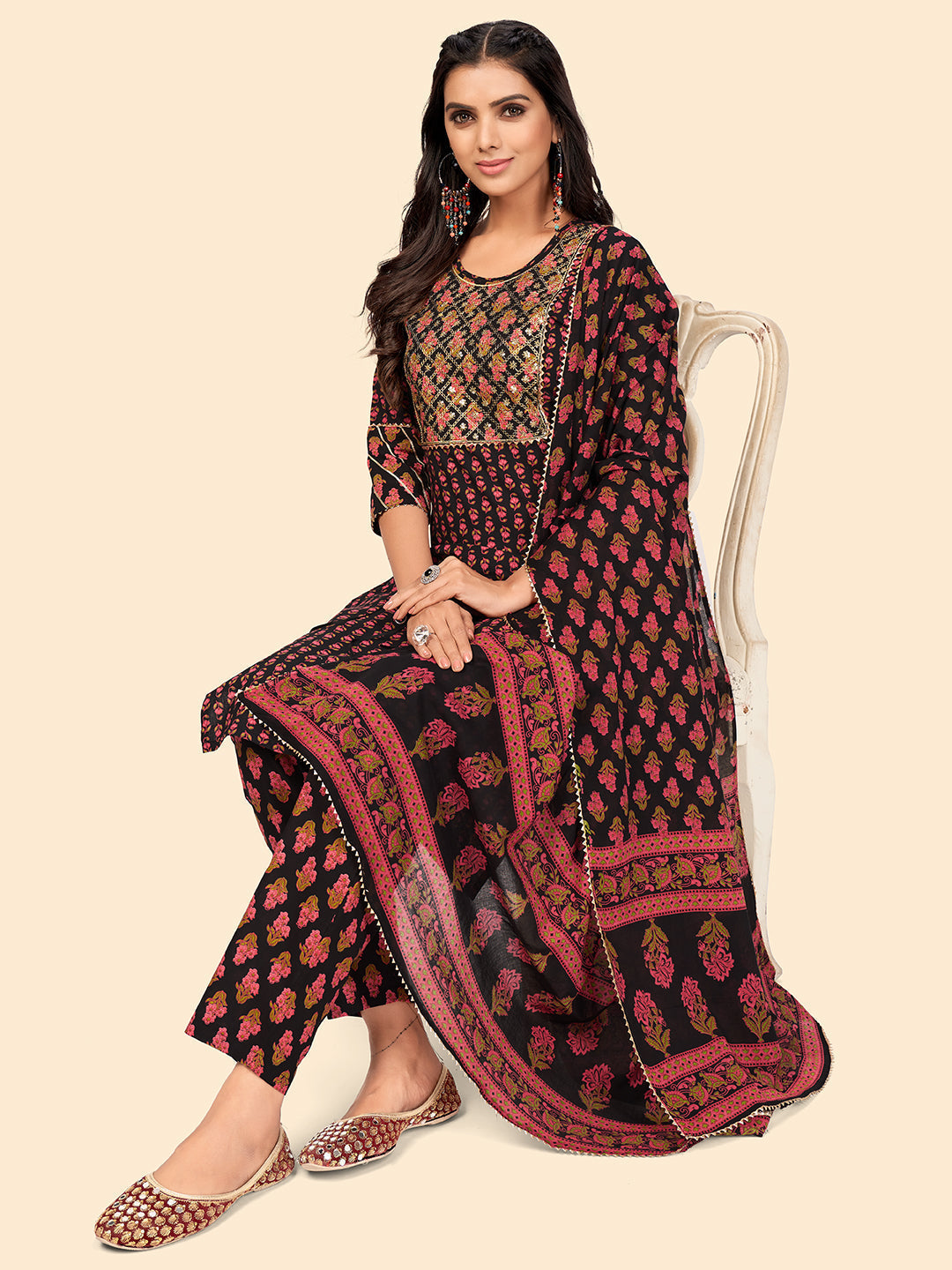 NOZ2TOZ Women's Print & Sequience Straight Cotton Black Stitched Kurta Pant With Dupatta 