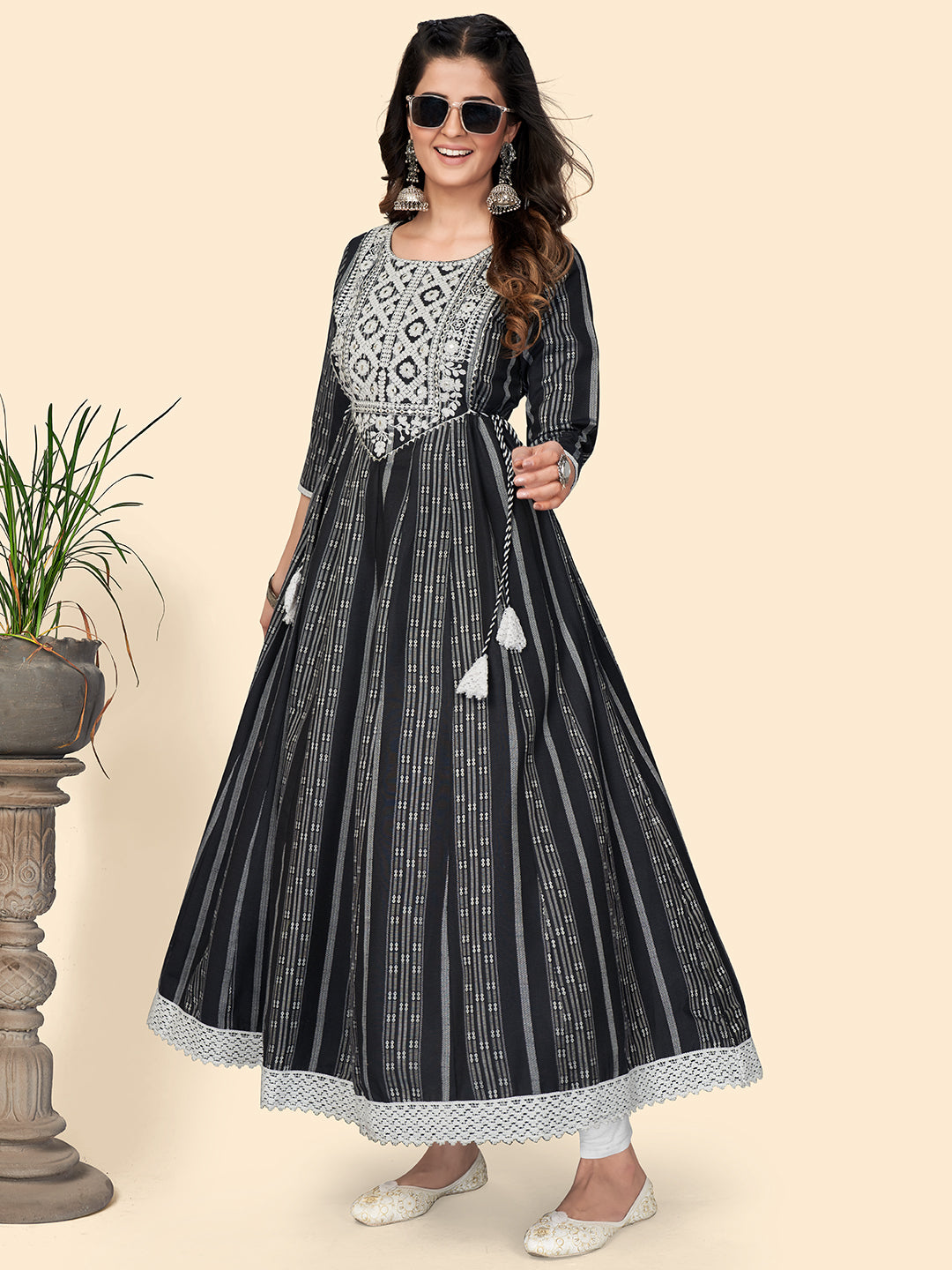 NOZ2TOZ Women's Print & Embroidered Anarkali Cotton Black Stitched Kurta 