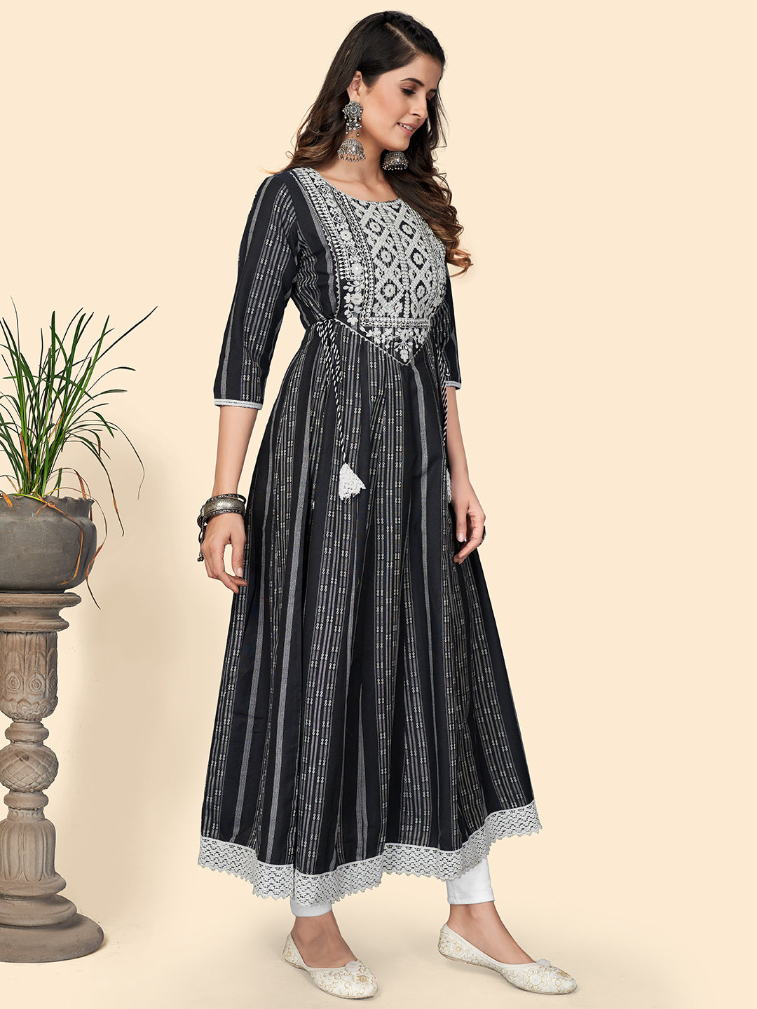 NOZ2TOZ Women's Print & Embroidered Anarkali Cotton Black Stitched Kurta 