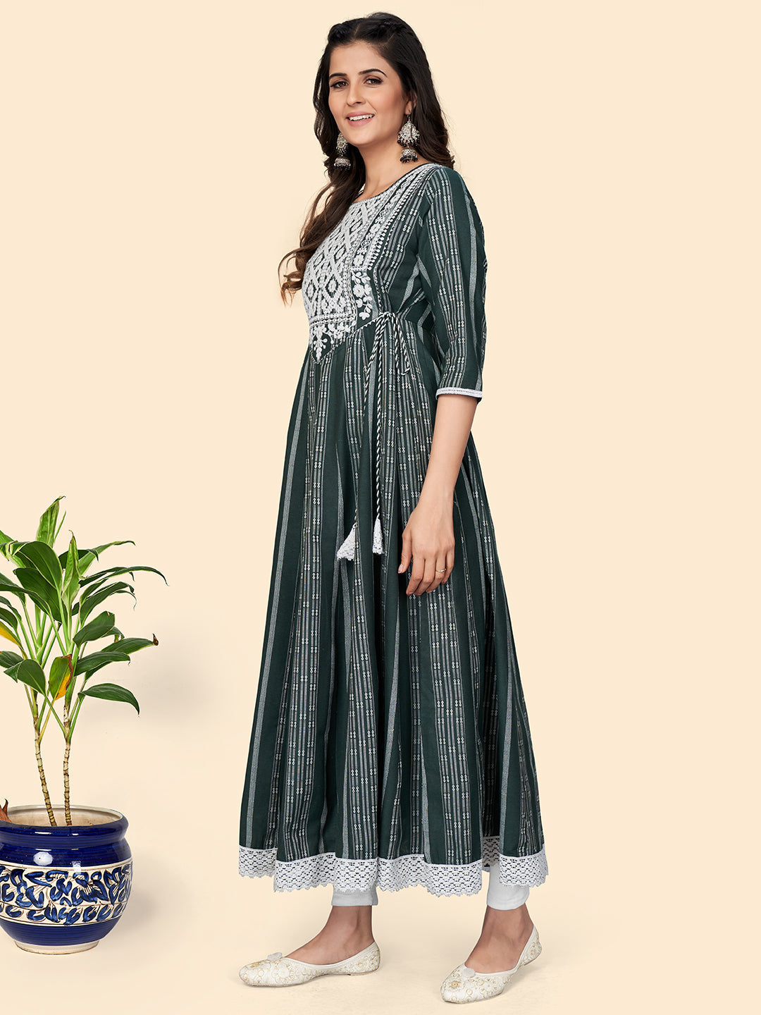 NOZ2TOZ Women's Print & Embroidered Anarkali Cotton Green Stitched Kurta 