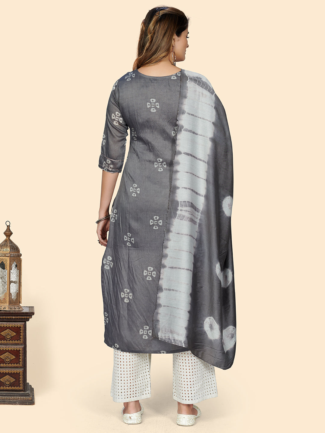 NOZ2TOZ Women Grey Chanderi Kurta With Dupatta (2pcs Set) - Grab2buy