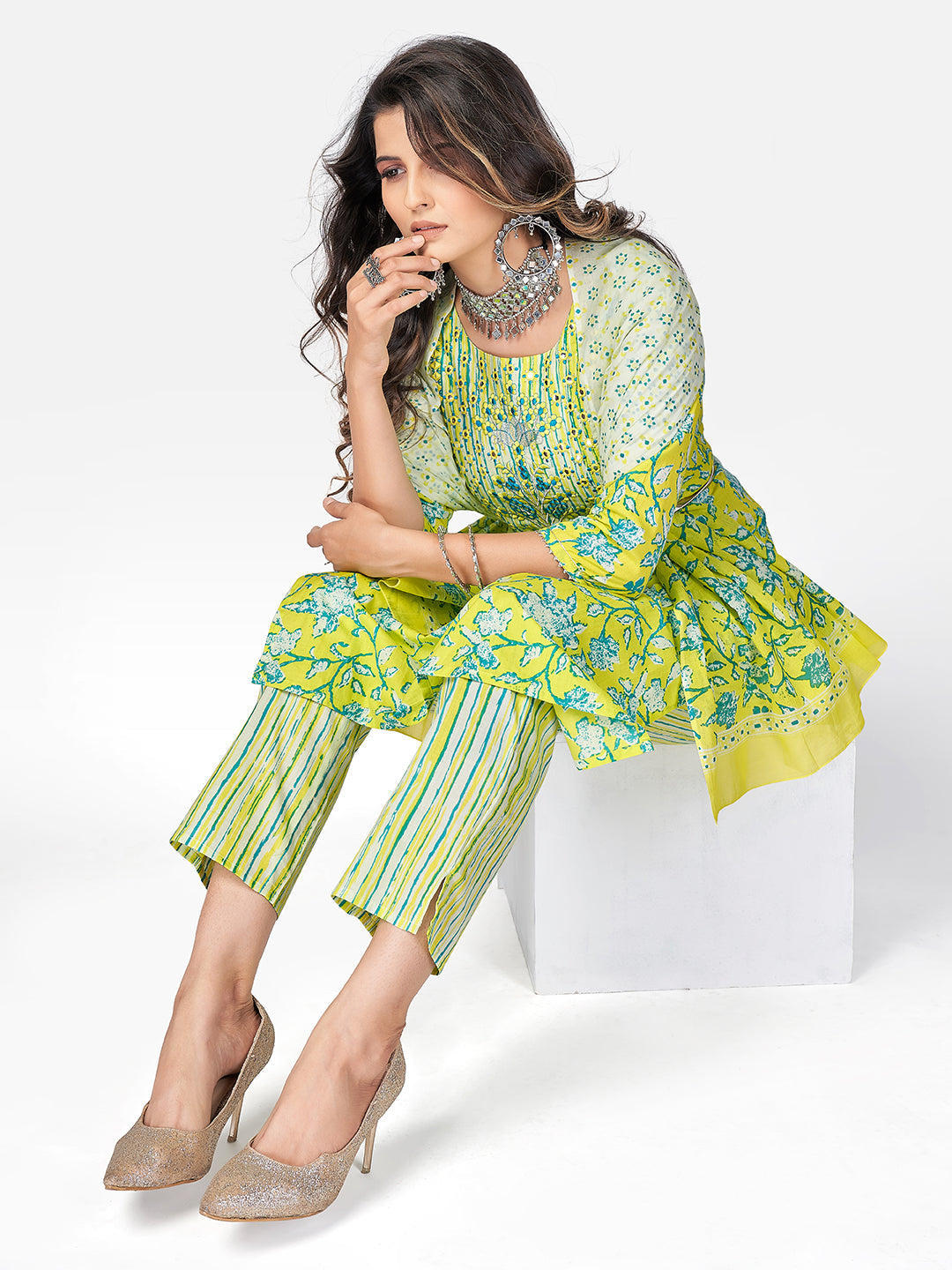 NOZ2TOZ Women Lime Green Cotton Kurta with Pant & Dupatta (3pcs Set 