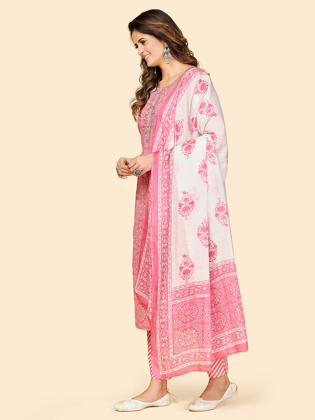 NOZ2TOZ Women's Printed & Embroidered Straight Cotton Light Pink Stitched Kurta Pant With Dupatta 