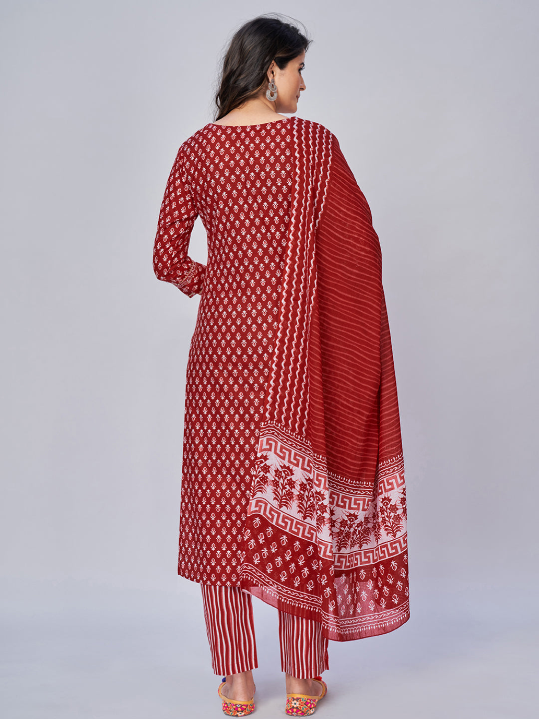 NOZ2TOZ Women's Printed & Embroidered Straight Cotton Red Kurta Pant With Dupatta 