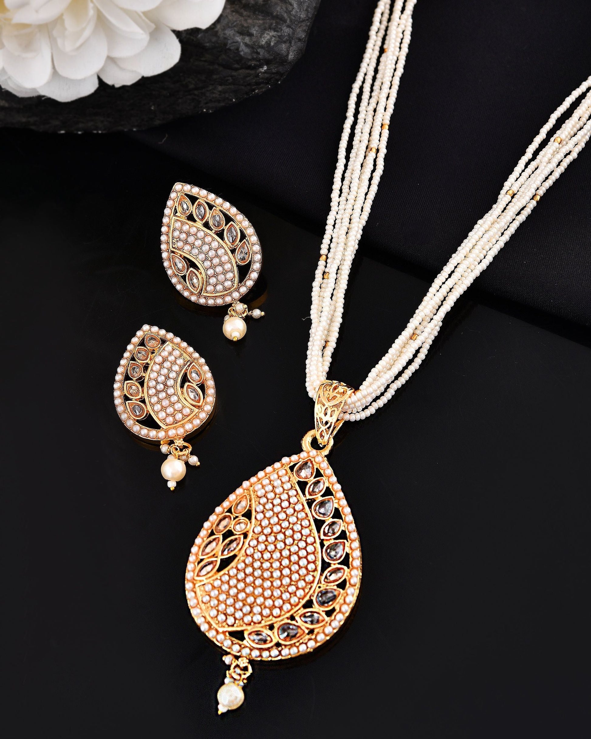 VOJ Gold Polished Kundan Studded Traditional Jewellery Set  Grab2Buy VOJ Grab2Buy