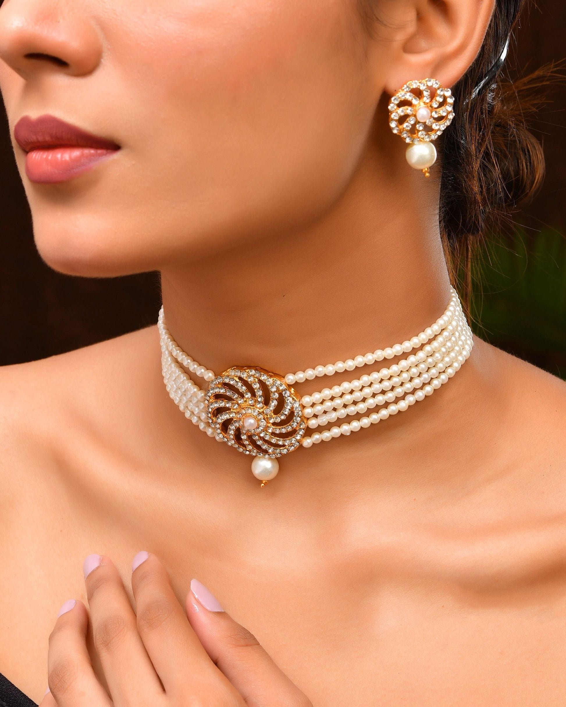 VOJ Gold Polished Stone And Pearl Studded Traditional Chokar Set 