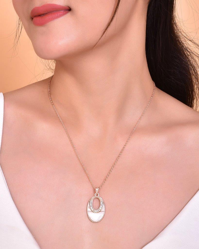 VOJ Rose Gold-Polished Oval Pandent Chain 