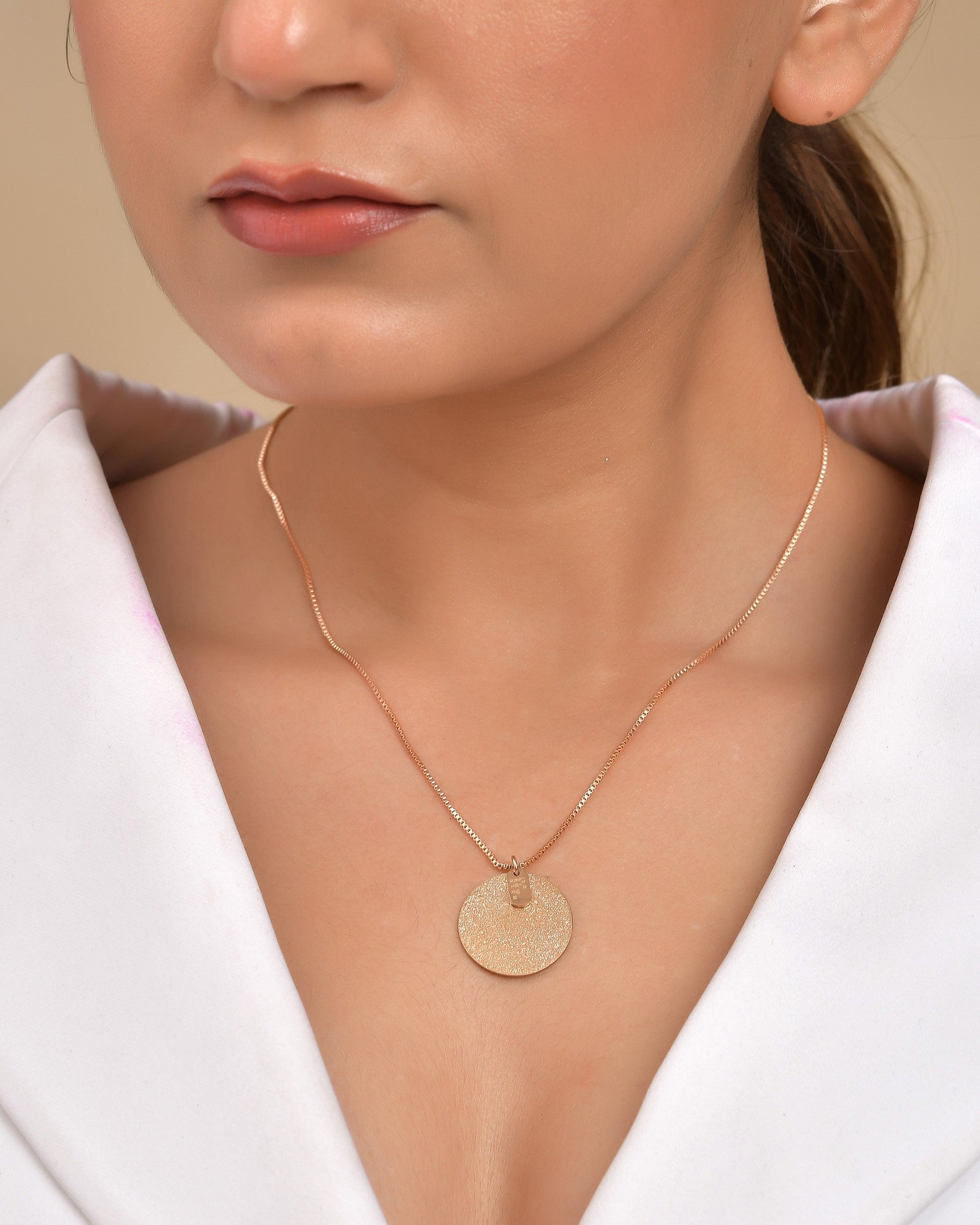 VOJ Gold Polished Chain With Circular Pendant 