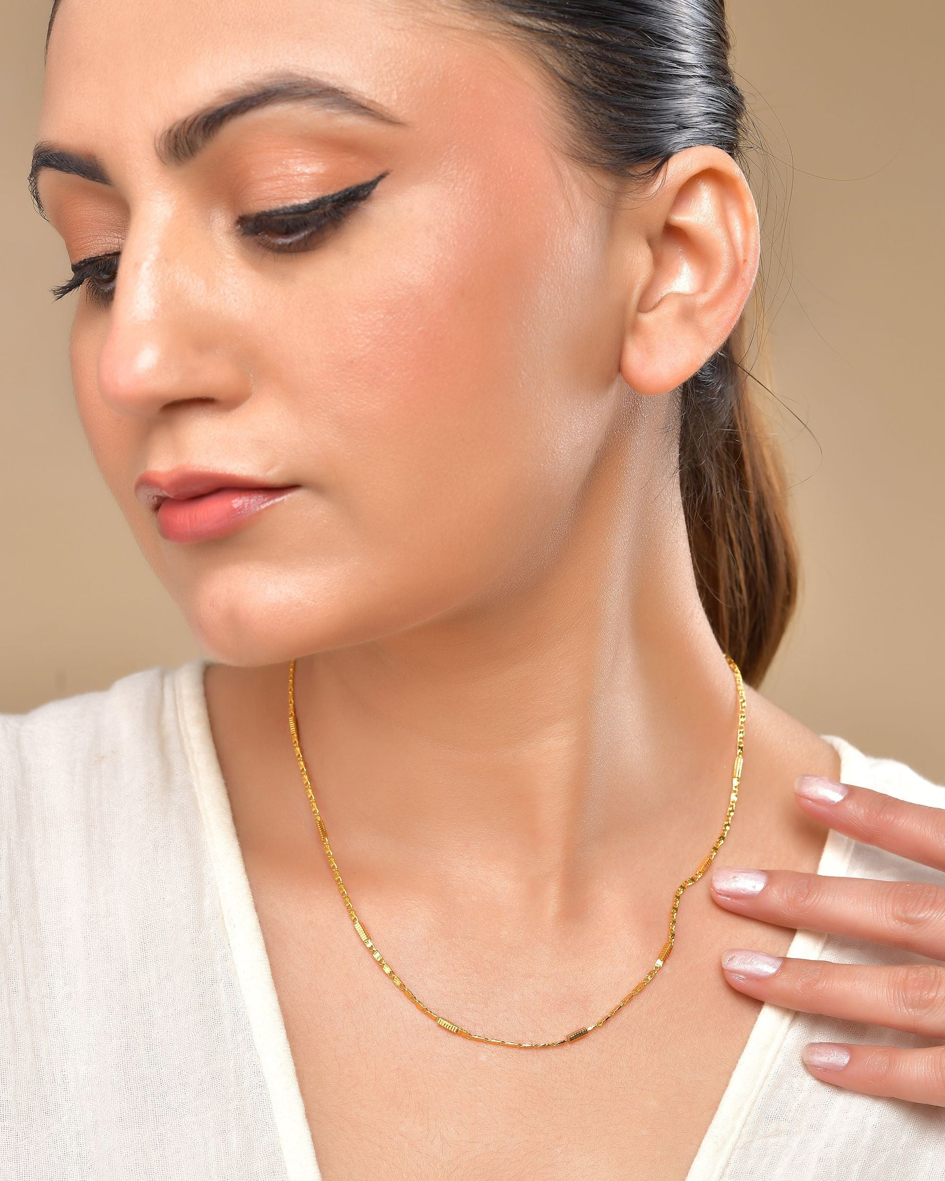 VOJ Pipe Shaped Classic Chain For Women 