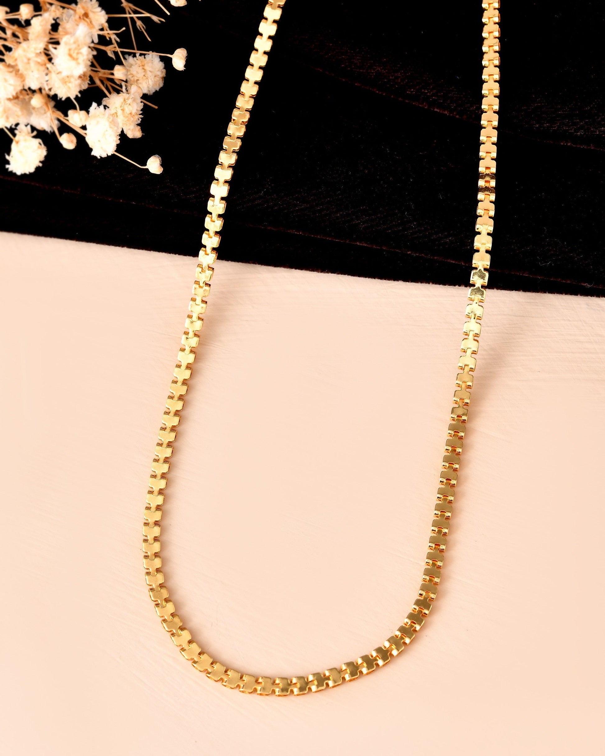 VOJ Women Gold Polished Stainless Steel Elegant Link Chain 