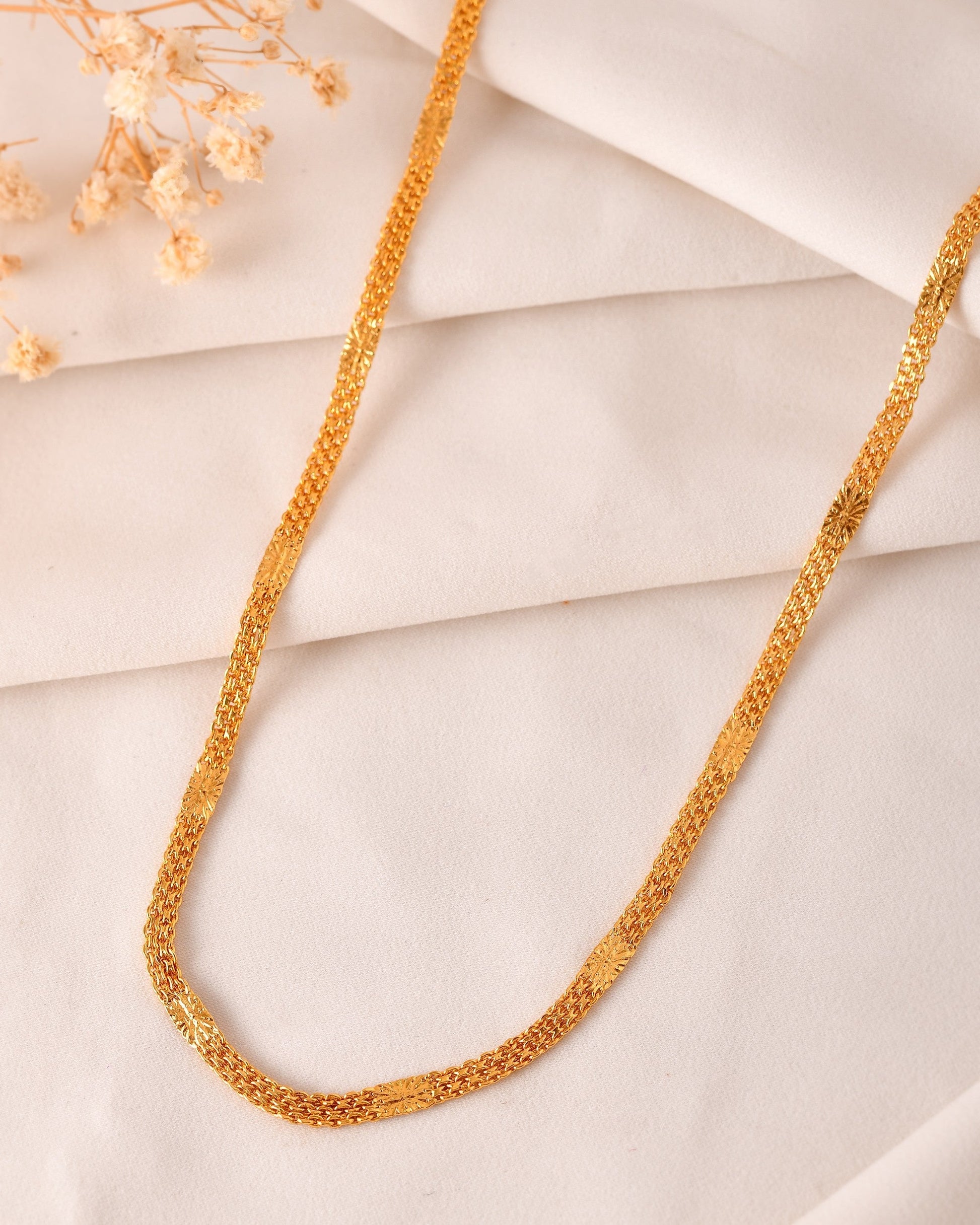 VOJ Gold Polished Classic Stainless Steel Chain 