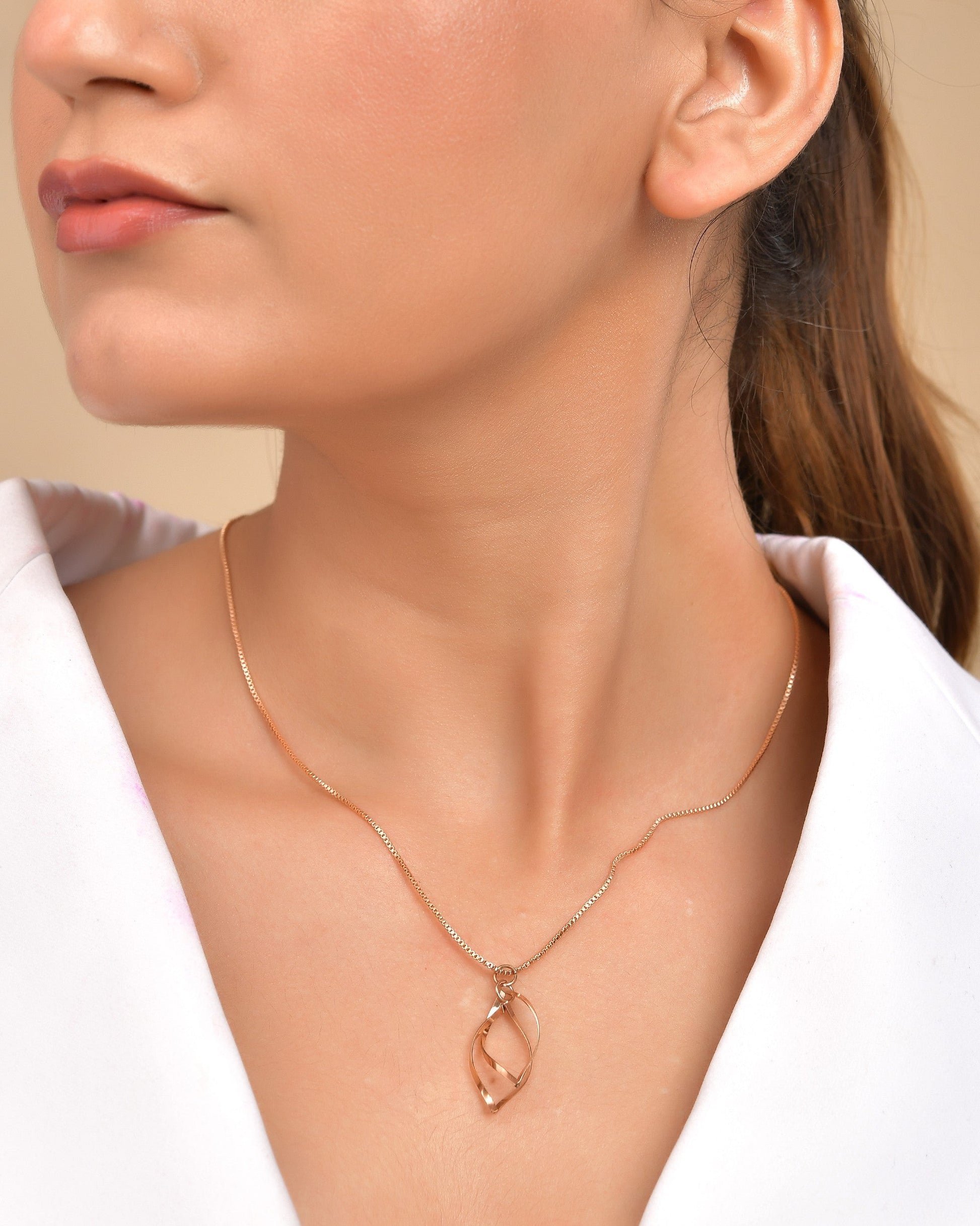 VOJ Rose Gold Polished Chain With Designer Pendant 