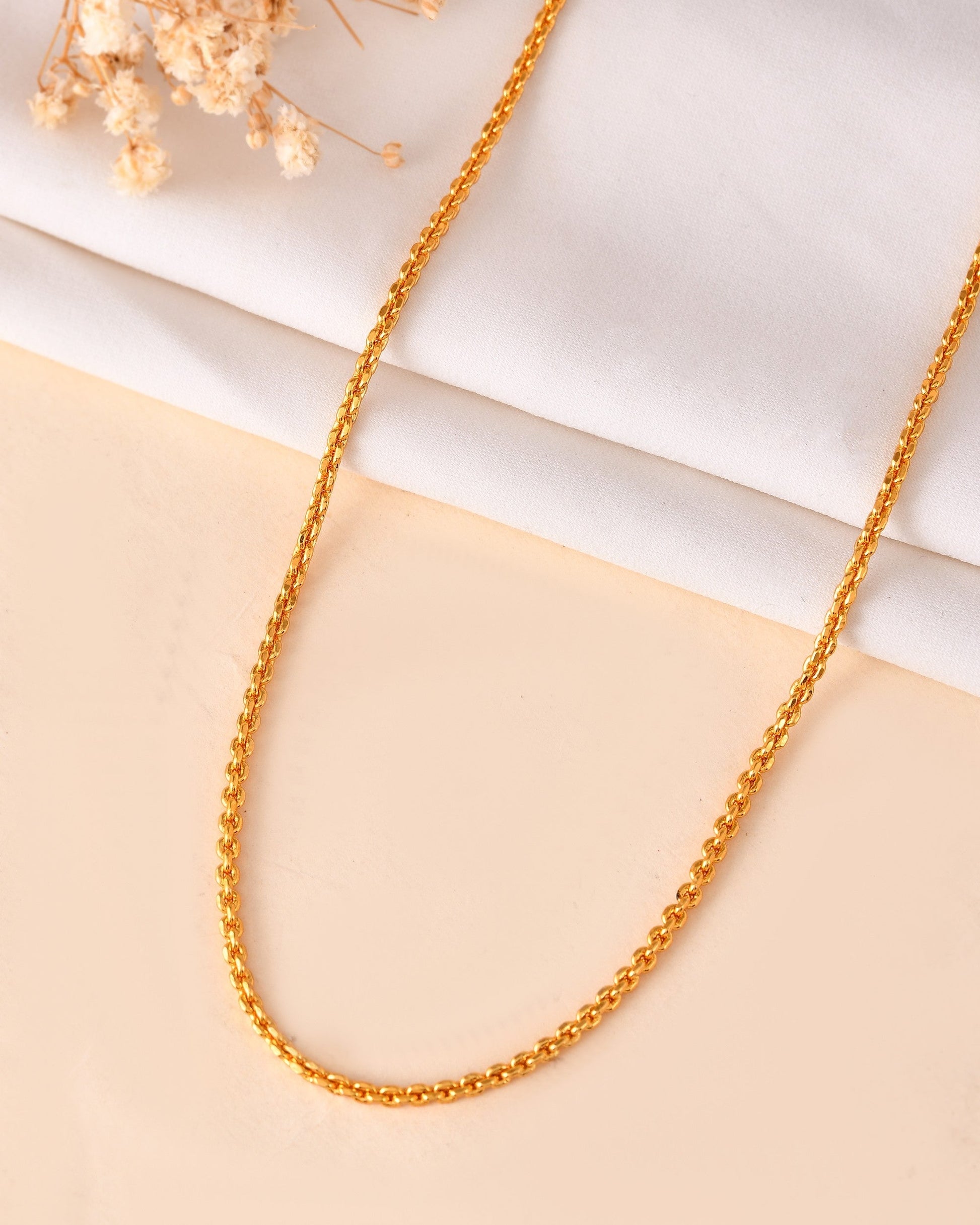 VOJ Gold Polished Women Stainless Steel Classic Chain 