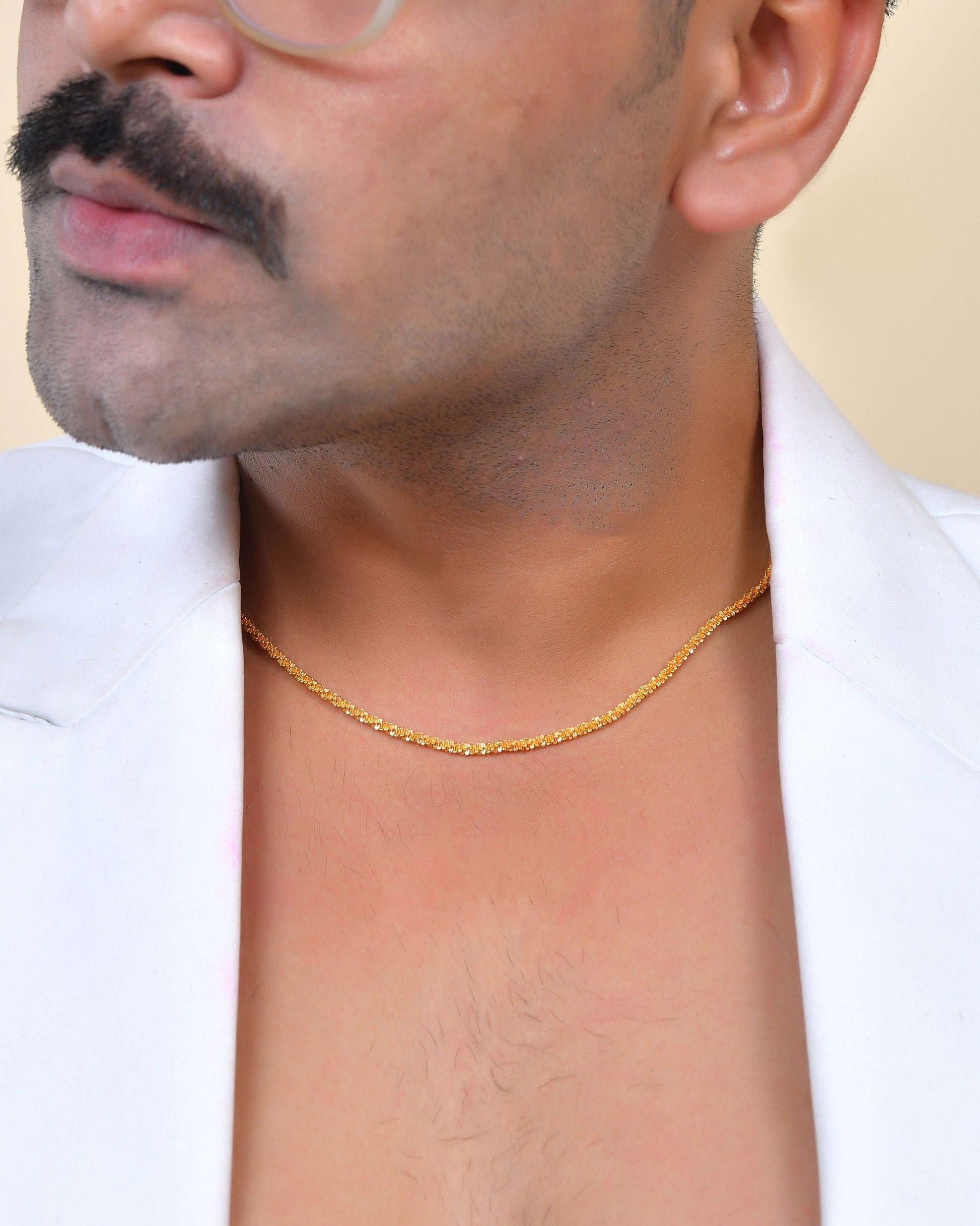 VOJ Men Gold Polished Twisted Stainless Steel Minimal Chain 