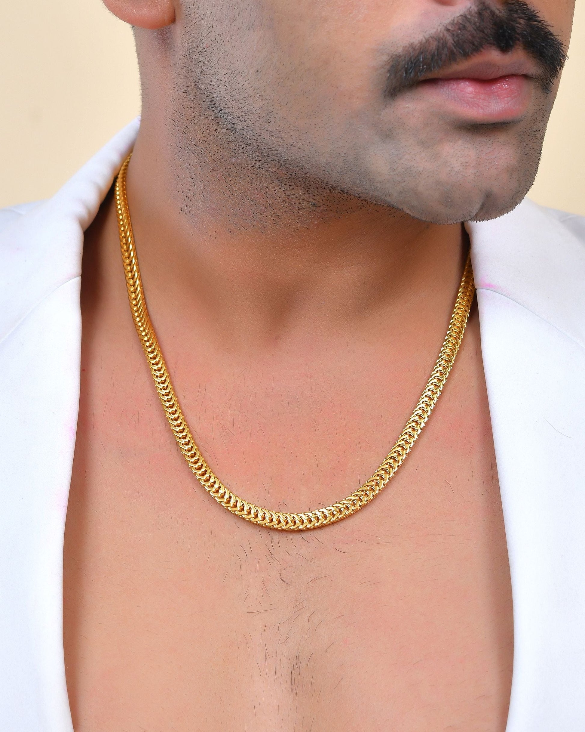 VOJ Stainless Steel Classic Linked Gold Polished Chain 
