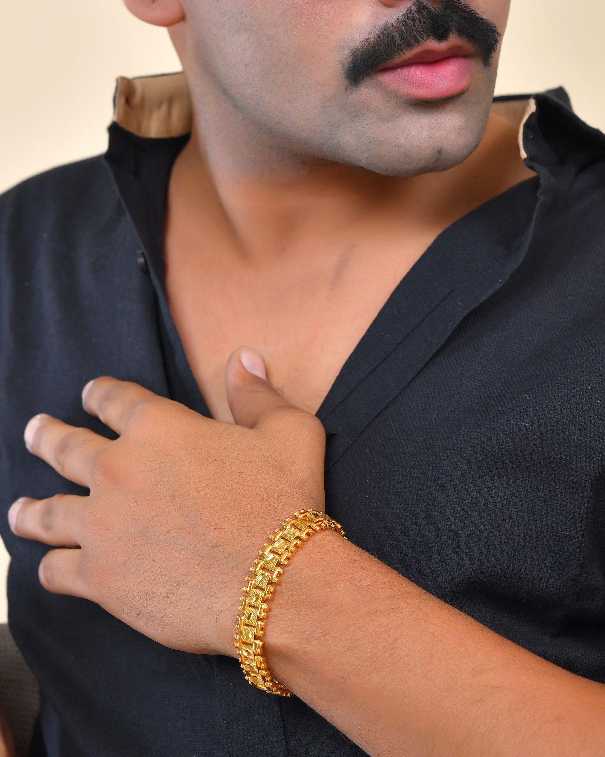 VOJ Gold Polished Handcrafted Stainless Steel Linked Bracelet For Men 
