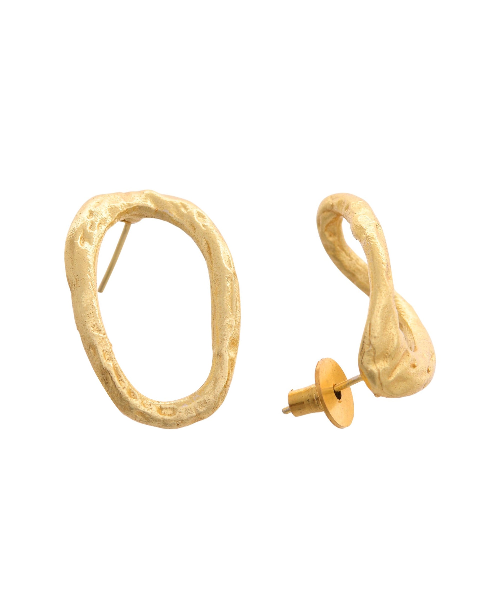 VOJ Gold Polished Anti Tarnished Oval Shaped Studs Earrings 