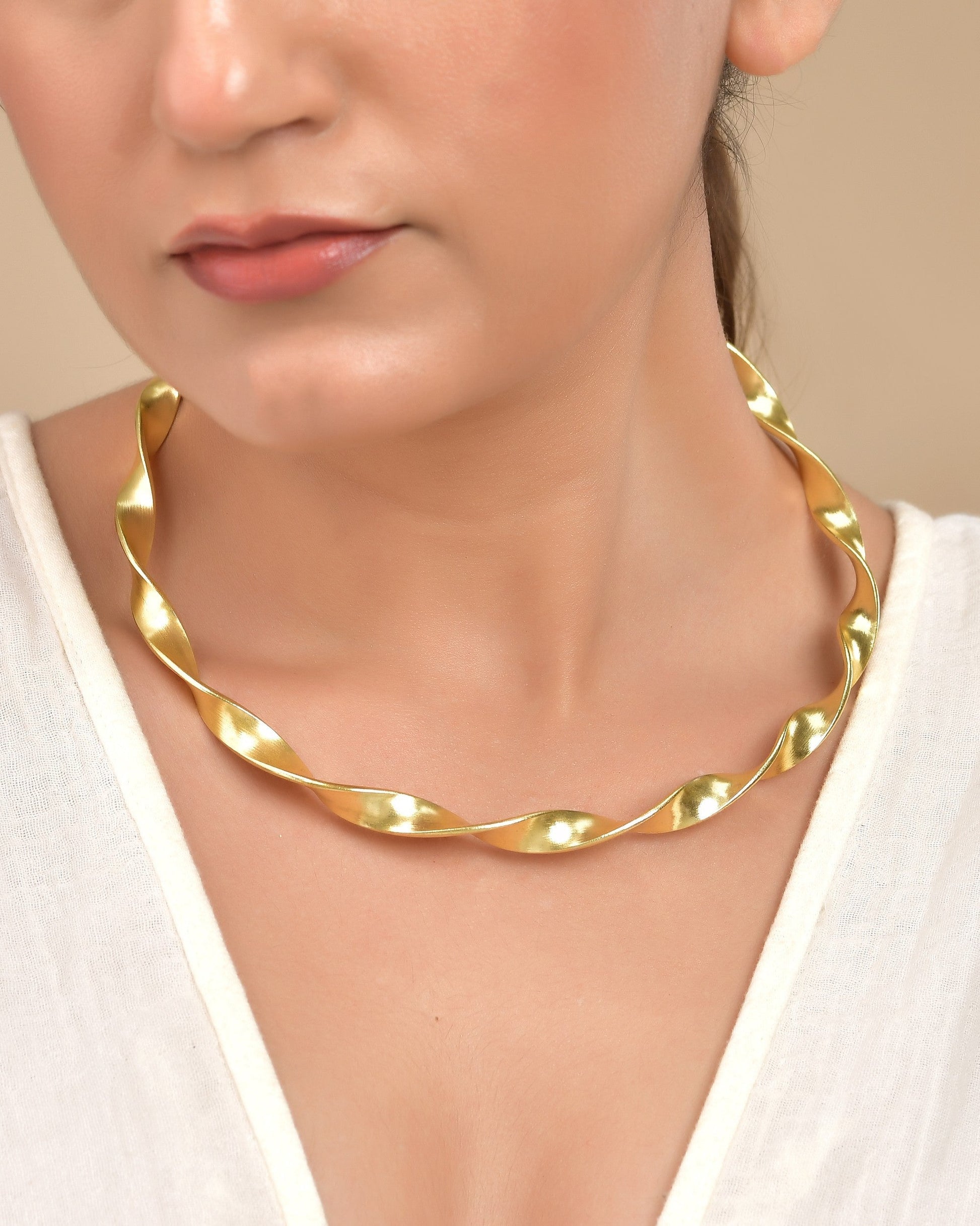 VOJ Gold Polished Anti Tarnished Twisted Hasli Necklace 