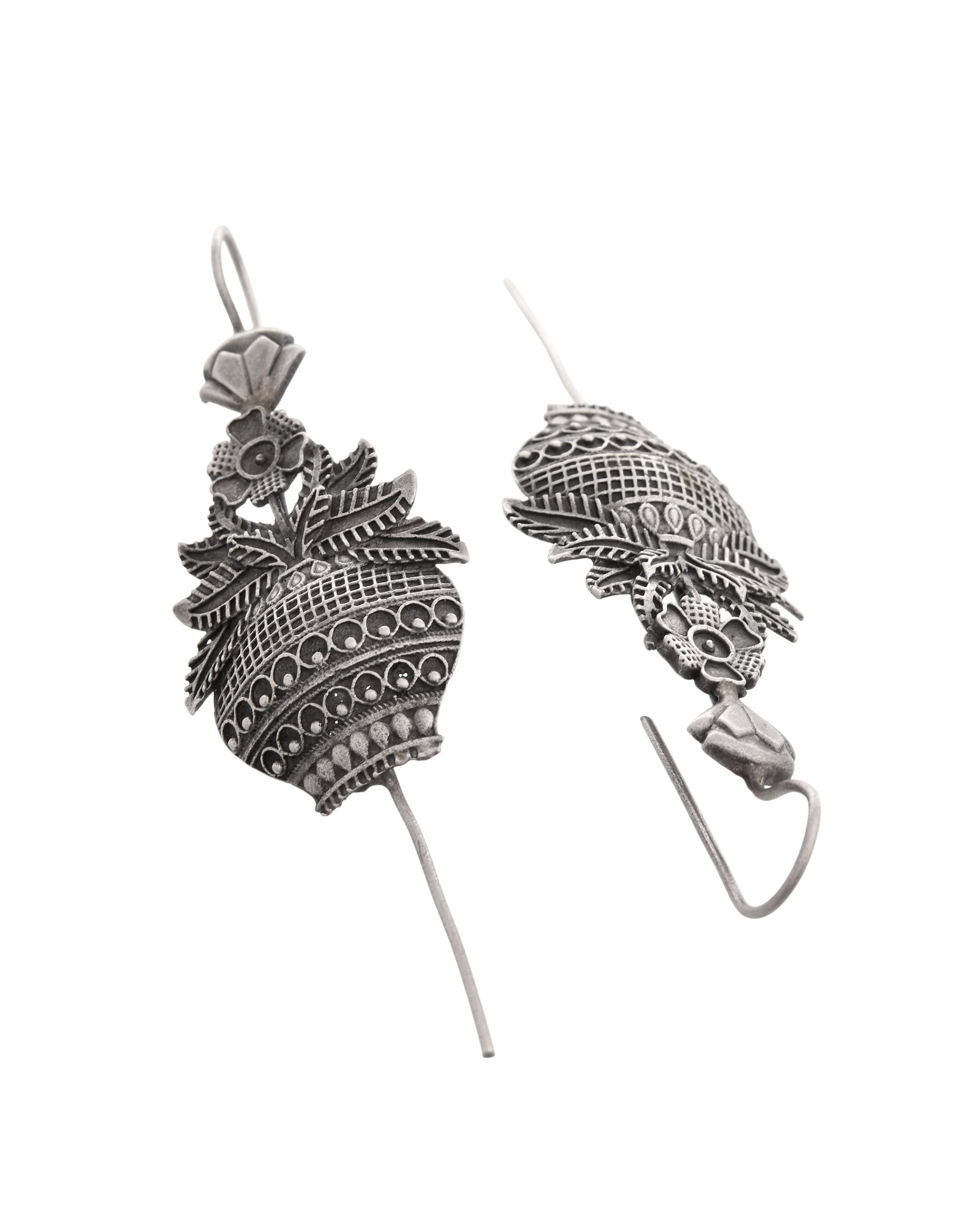VOJ Silver Toned Designer Floral Shaped Ear Cuff 
