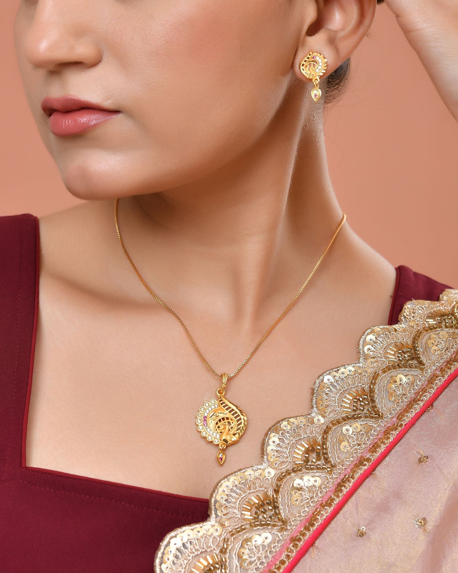 VOJ Gold Plated Elegant Design Chain Set  Grab2Buy VOJ Grab2Buy