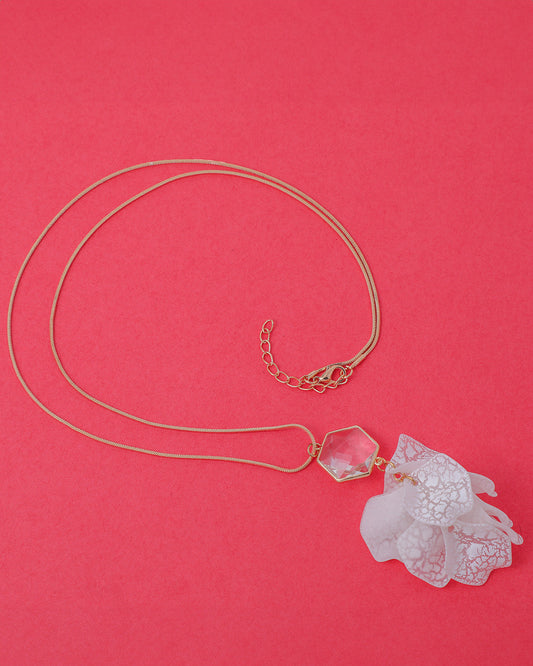 VOJ White Feather Styled Necklace 