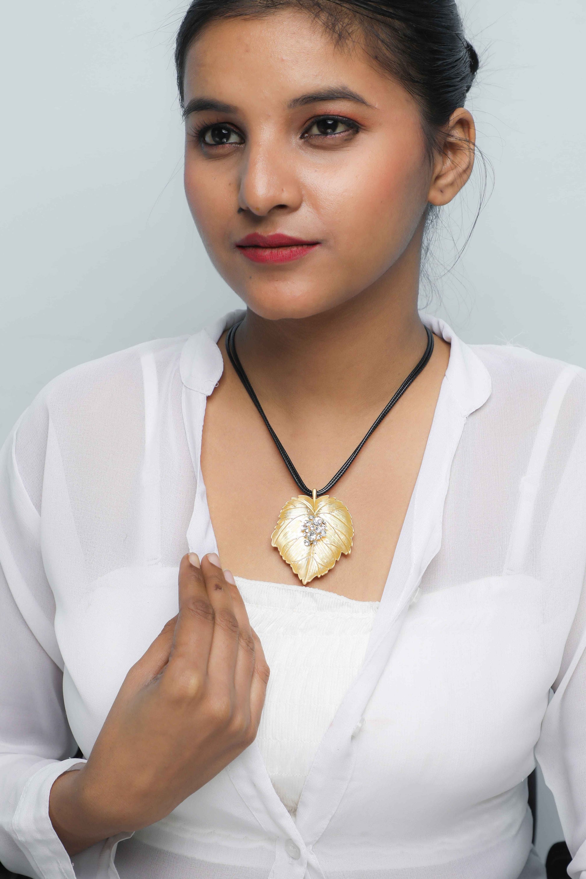 VOJ Leaf Shaped Gold Pandent With Black Necklace 