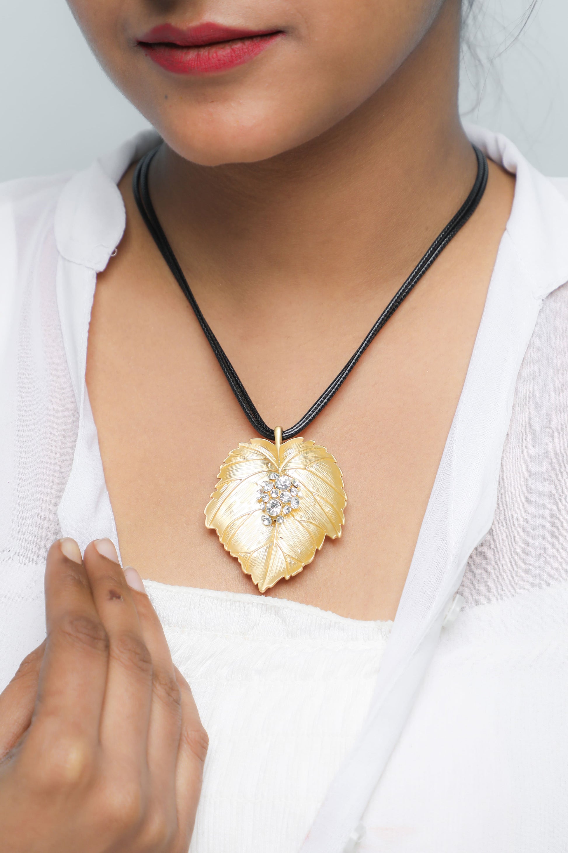 VOJ Leaf Shaped Gold Pandent With Black Necklace 