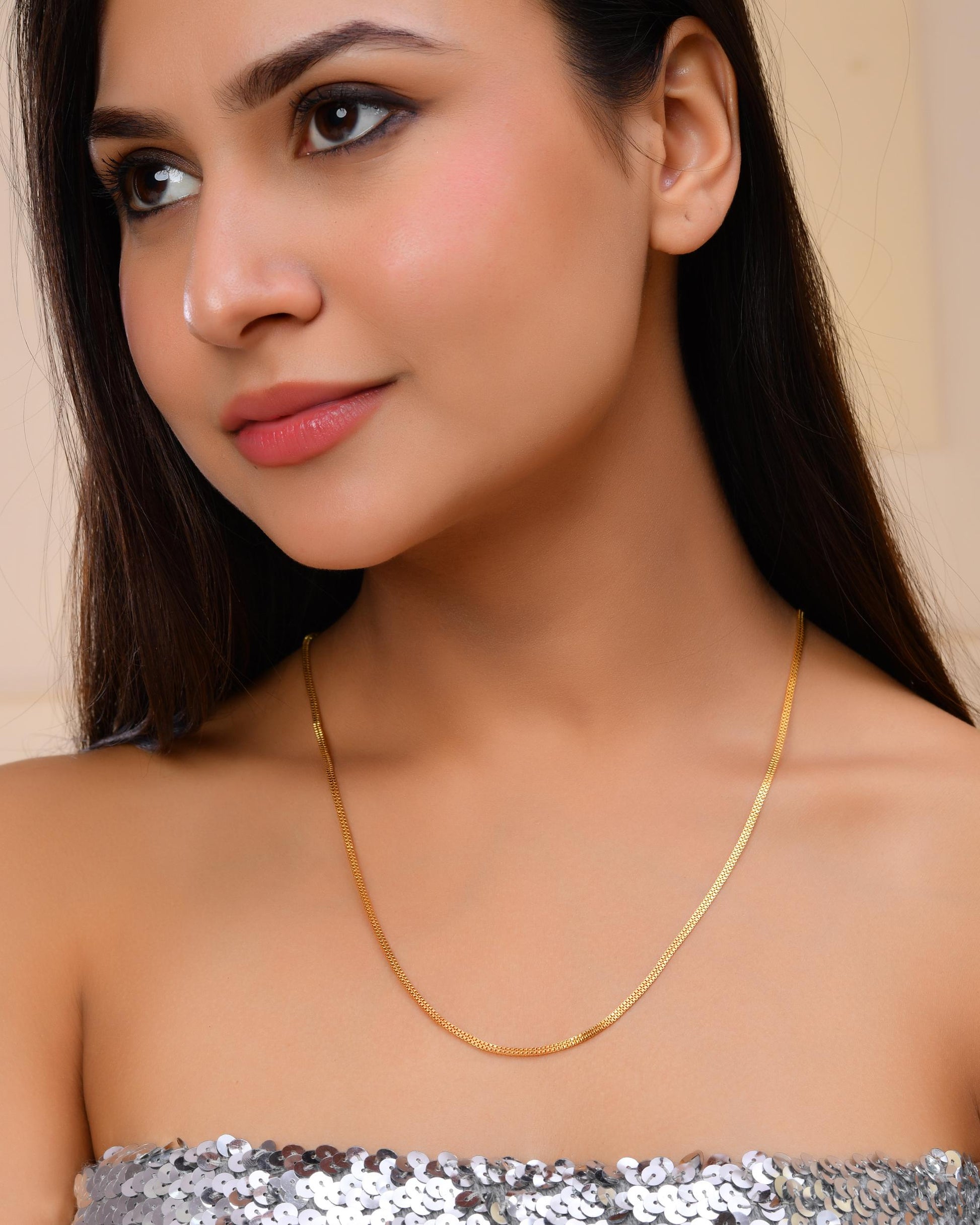 VOJ Gold-Polished Designer Box Women Chain 