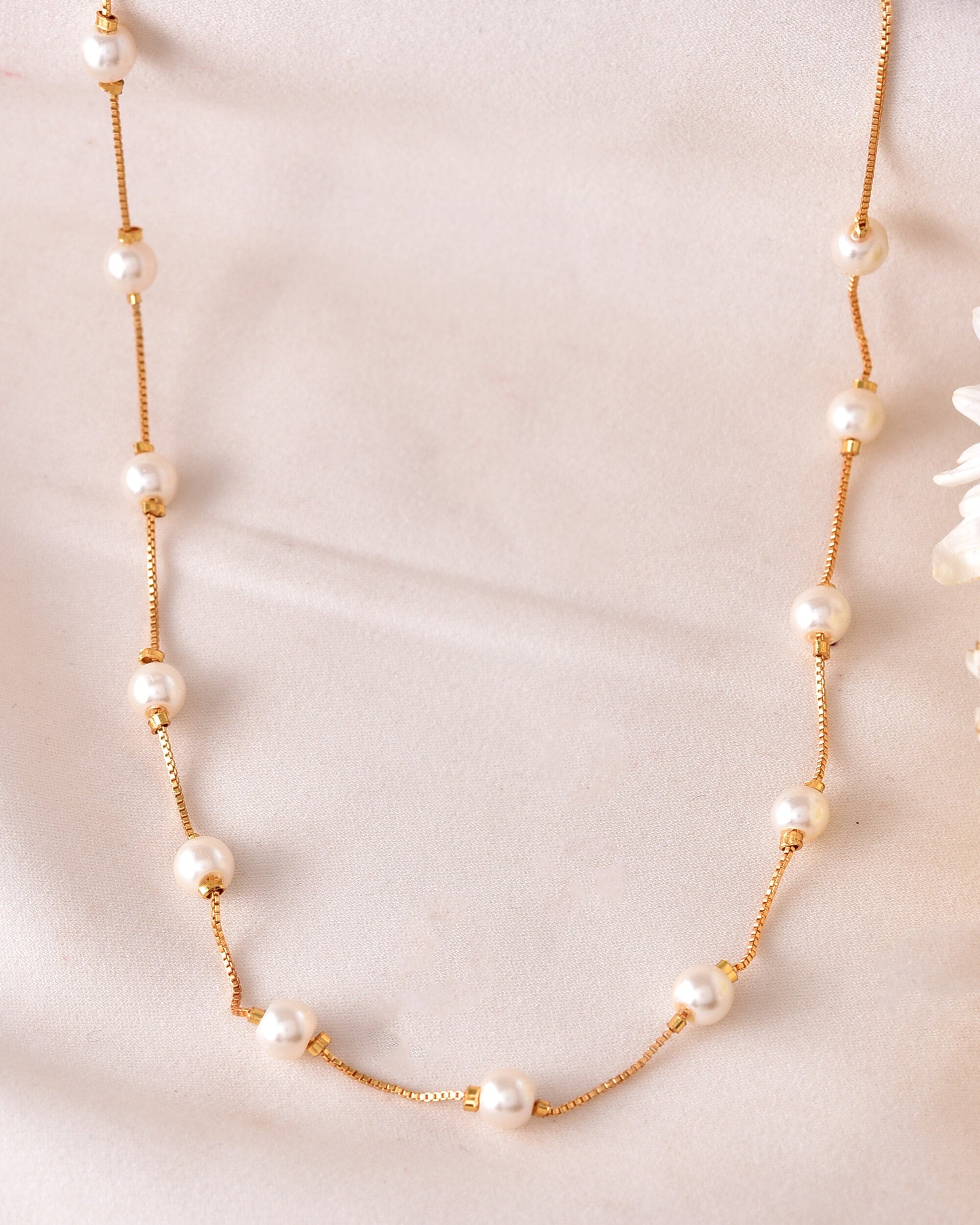 VOJ Gold-Polished Pearl Chain For Women 