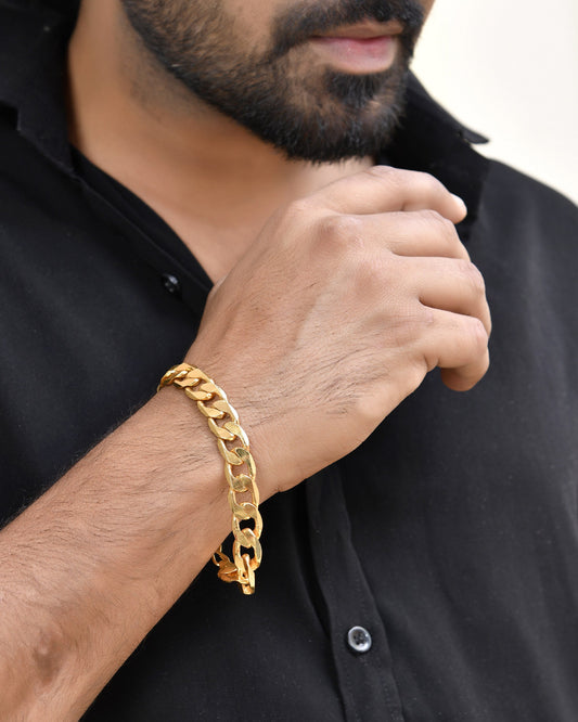 VOJ Gold Toned Elegent Men's Bracelet