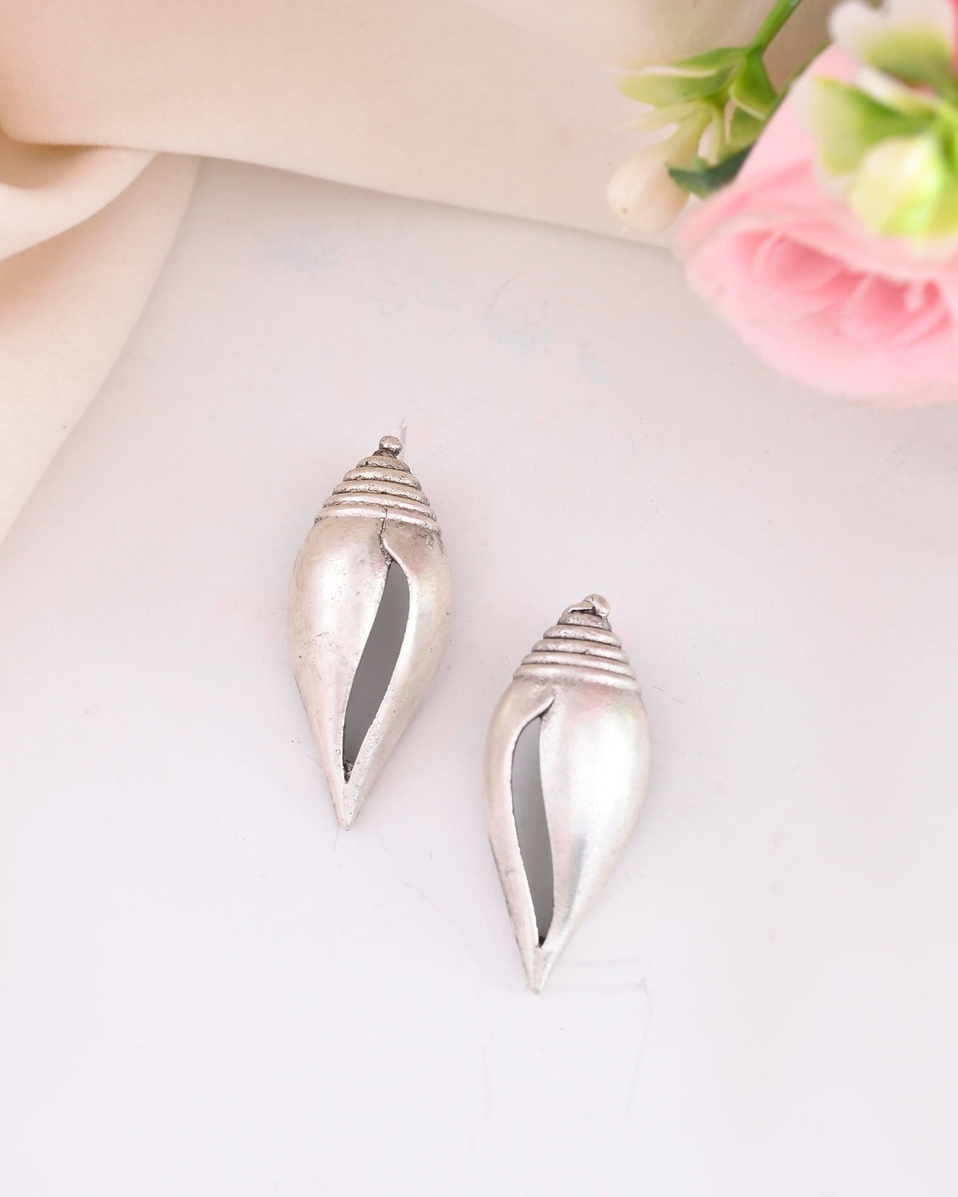 VOJ Silver Plted Classic Shankh Shape Earrings VOJ (Valley Of Jewellery)