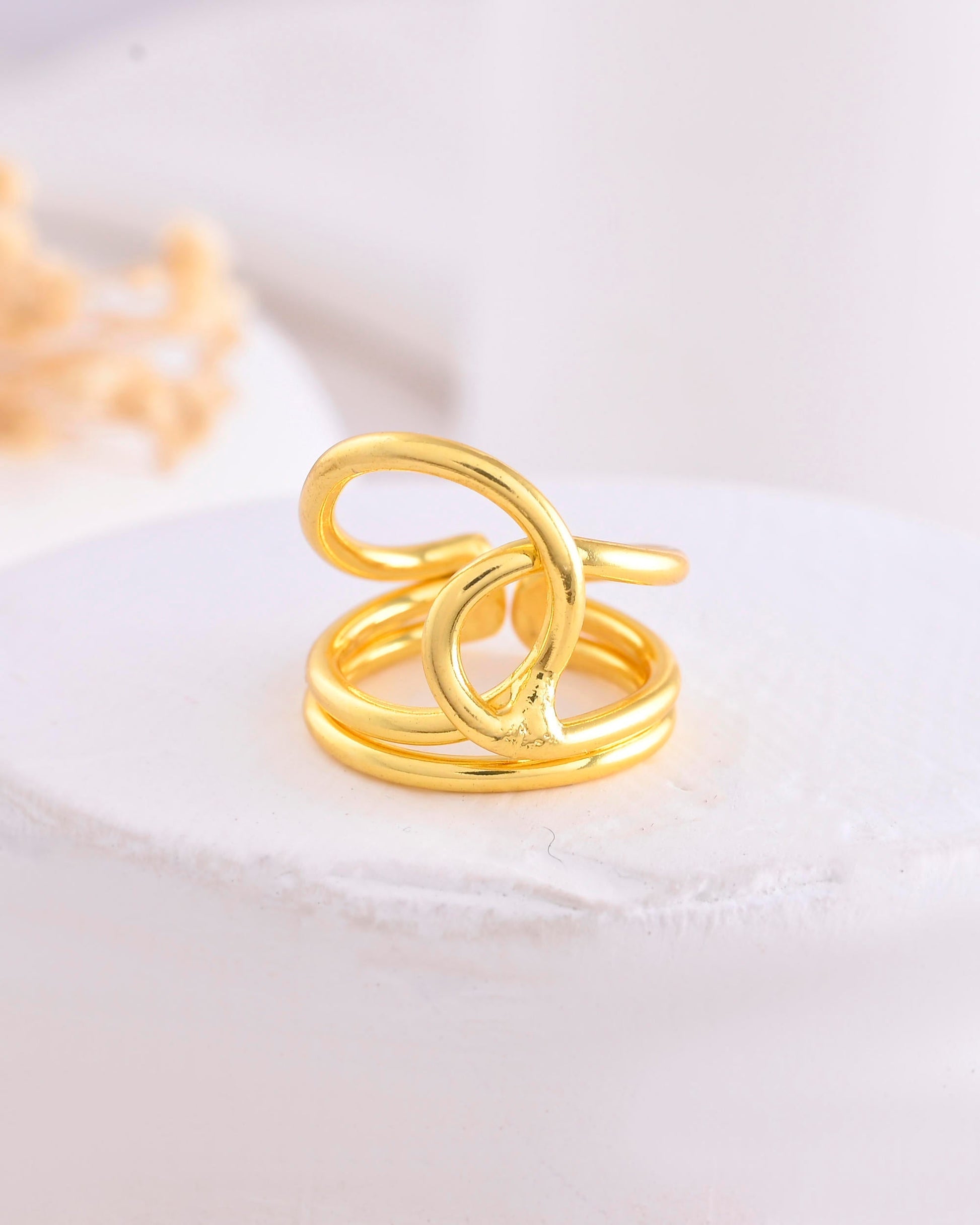 VOJ Gold-Polished Designer Anti Tarnish Finger Ring 