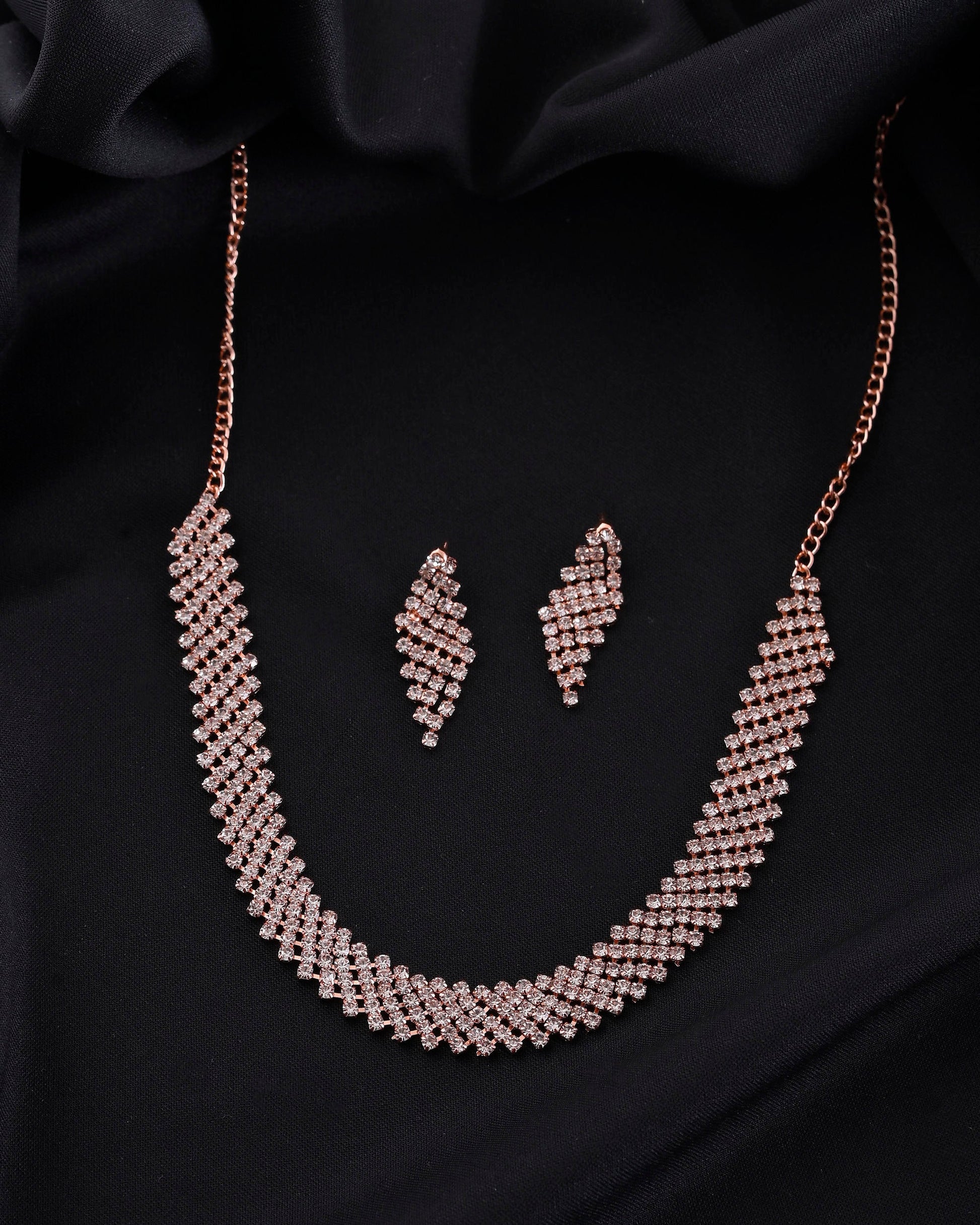VOJ Rose Gold-Polished Stone Studded Jewellery Set VOJ (Valley Of Jewellery)