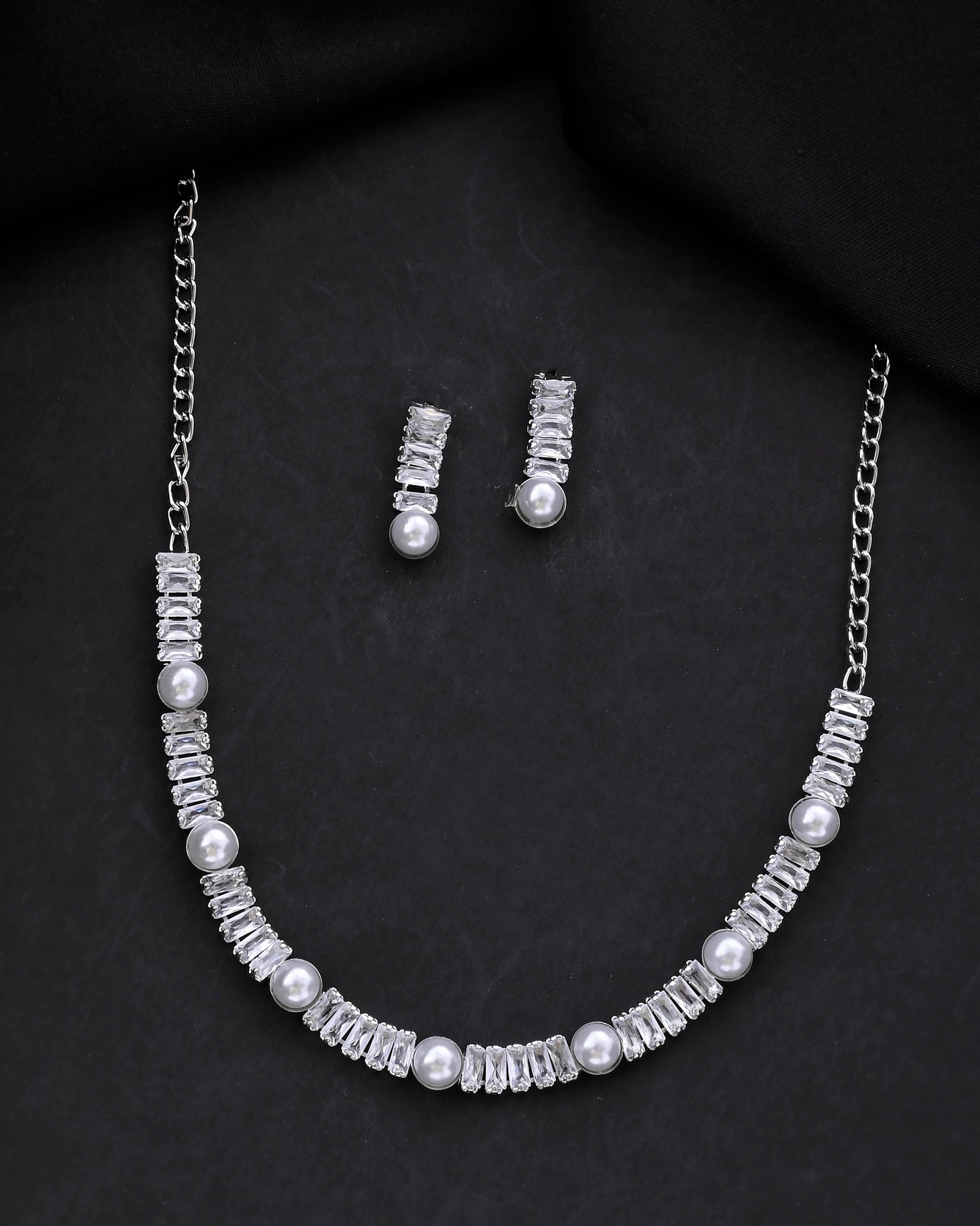 VOJ Silver Plated Pearl And Stone Studded Necklace Set VOJ (Valley Of Jewellery)