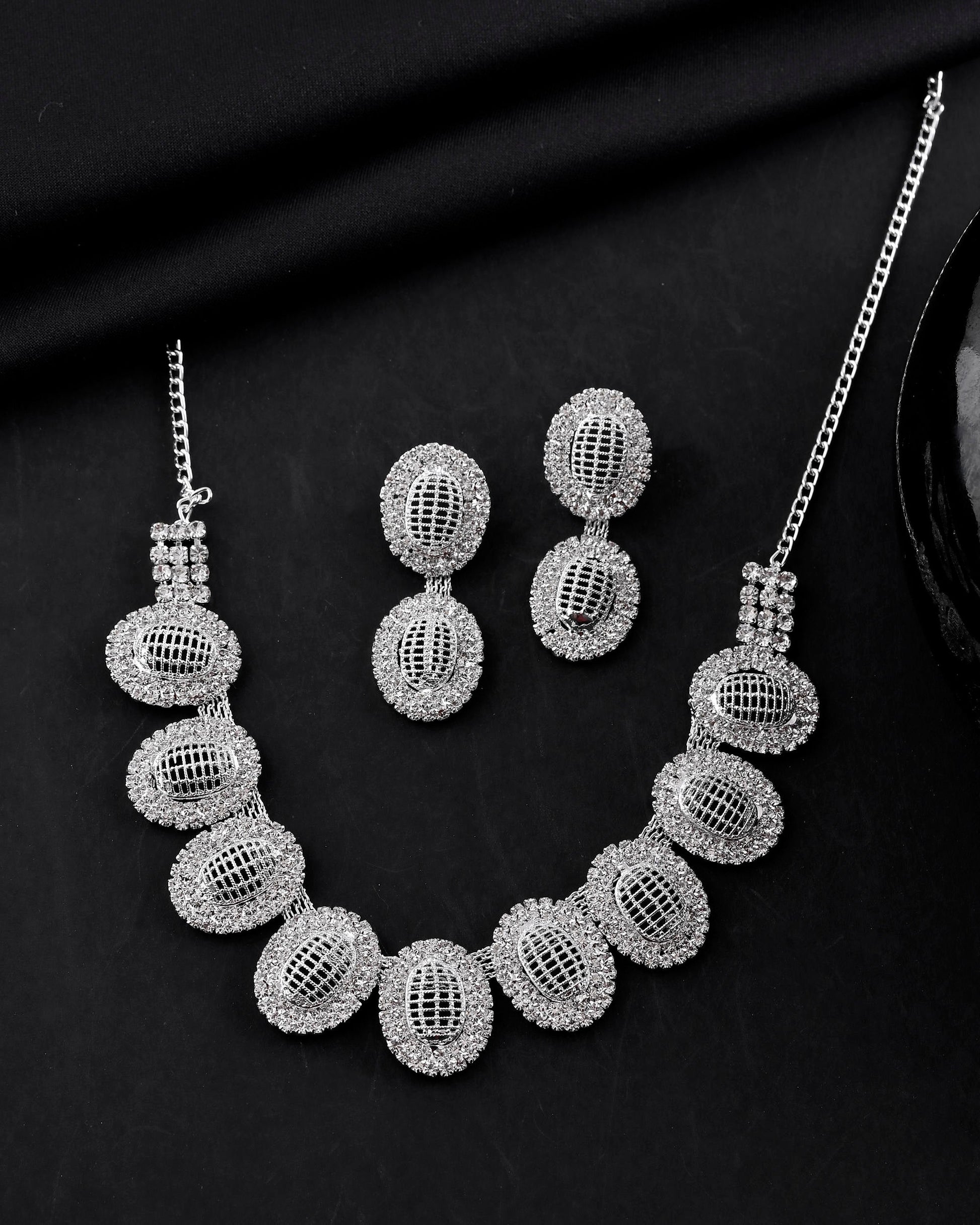 VOJ Silver-Plated Stones Studded Oval Shaped Jewellery Set VOJ (Valley Of Jewellery)