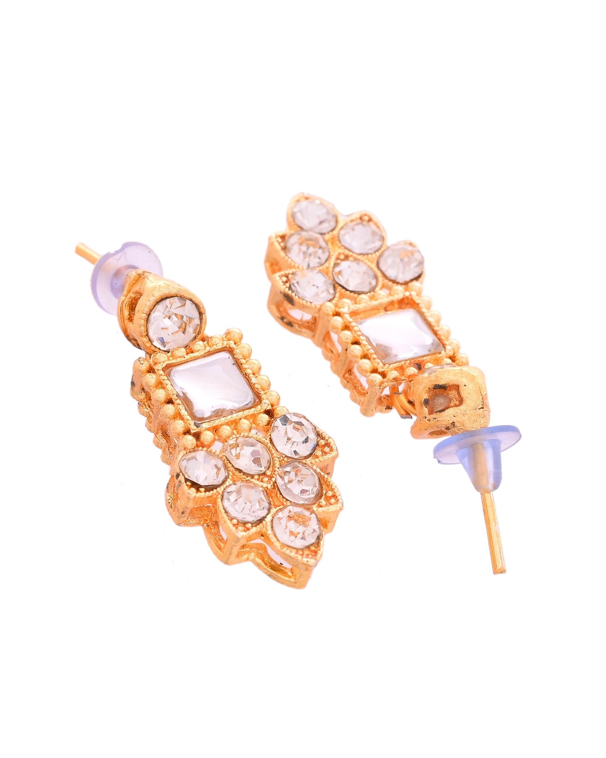 VOJ Gold Polished Stone Studded Necklace Set With Maang Tikka VOJ (Valley Of Jewellery)