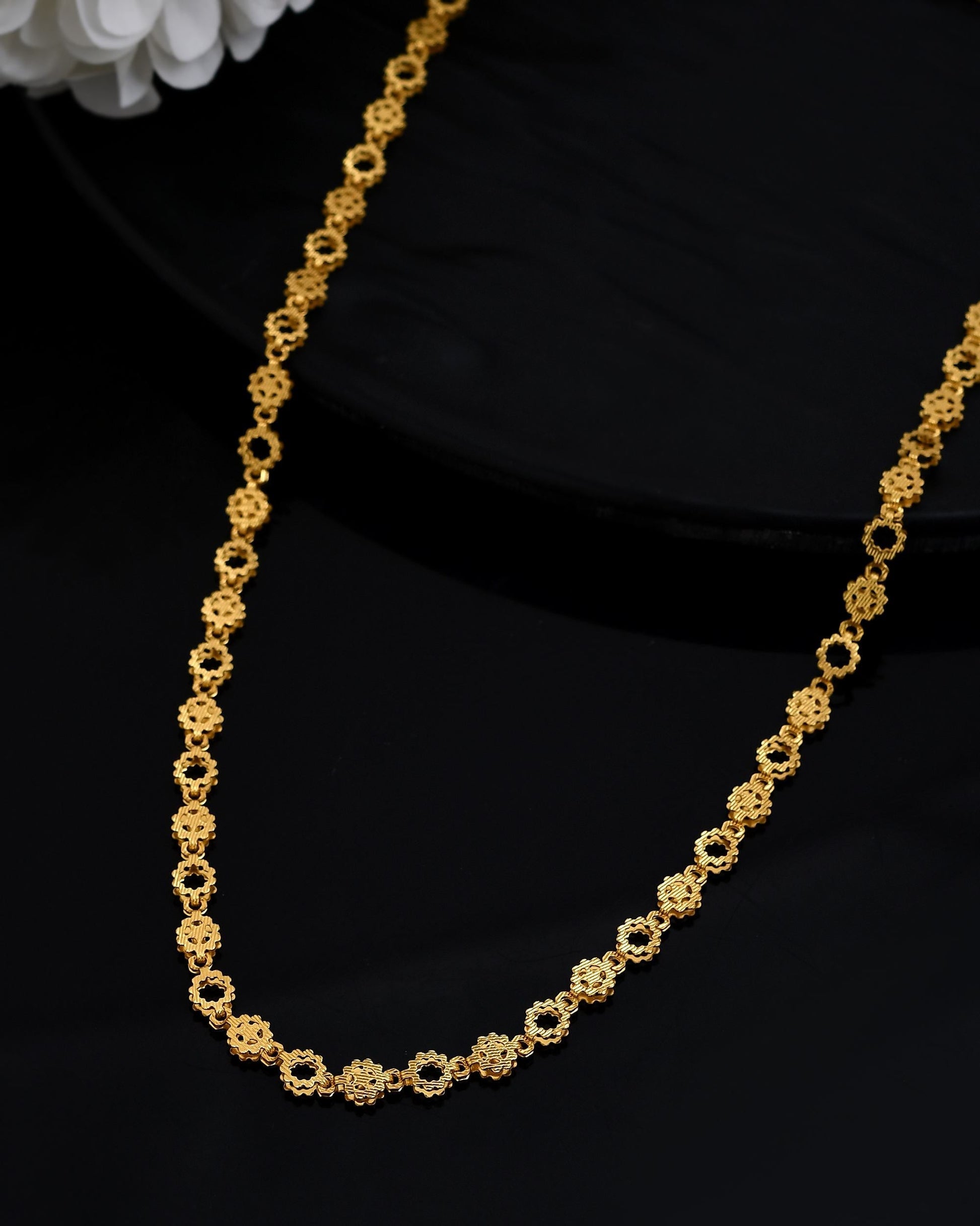 VOJ Gold Polished Geometric Shaped Stainless Steel Chain For Women 
